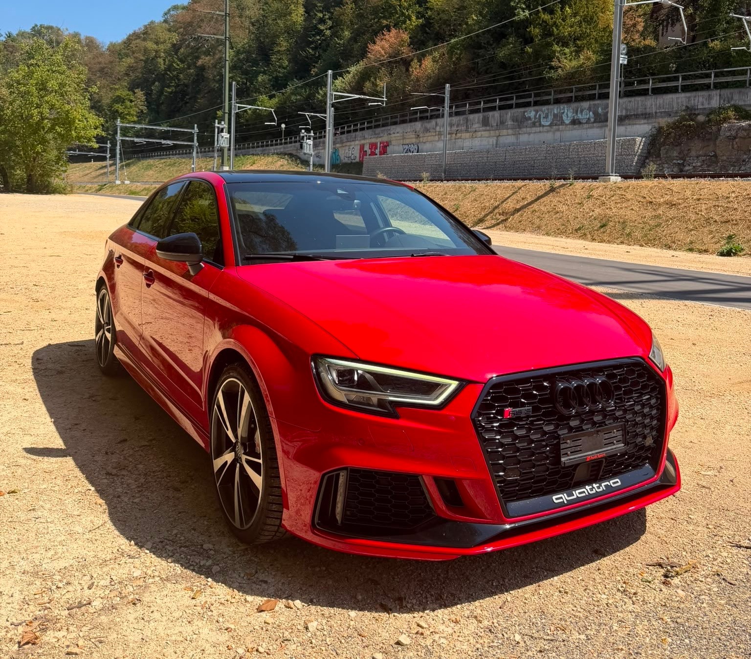 AUDI RS3 Limousine 2.5 TSI quattro S-tronic-image-0