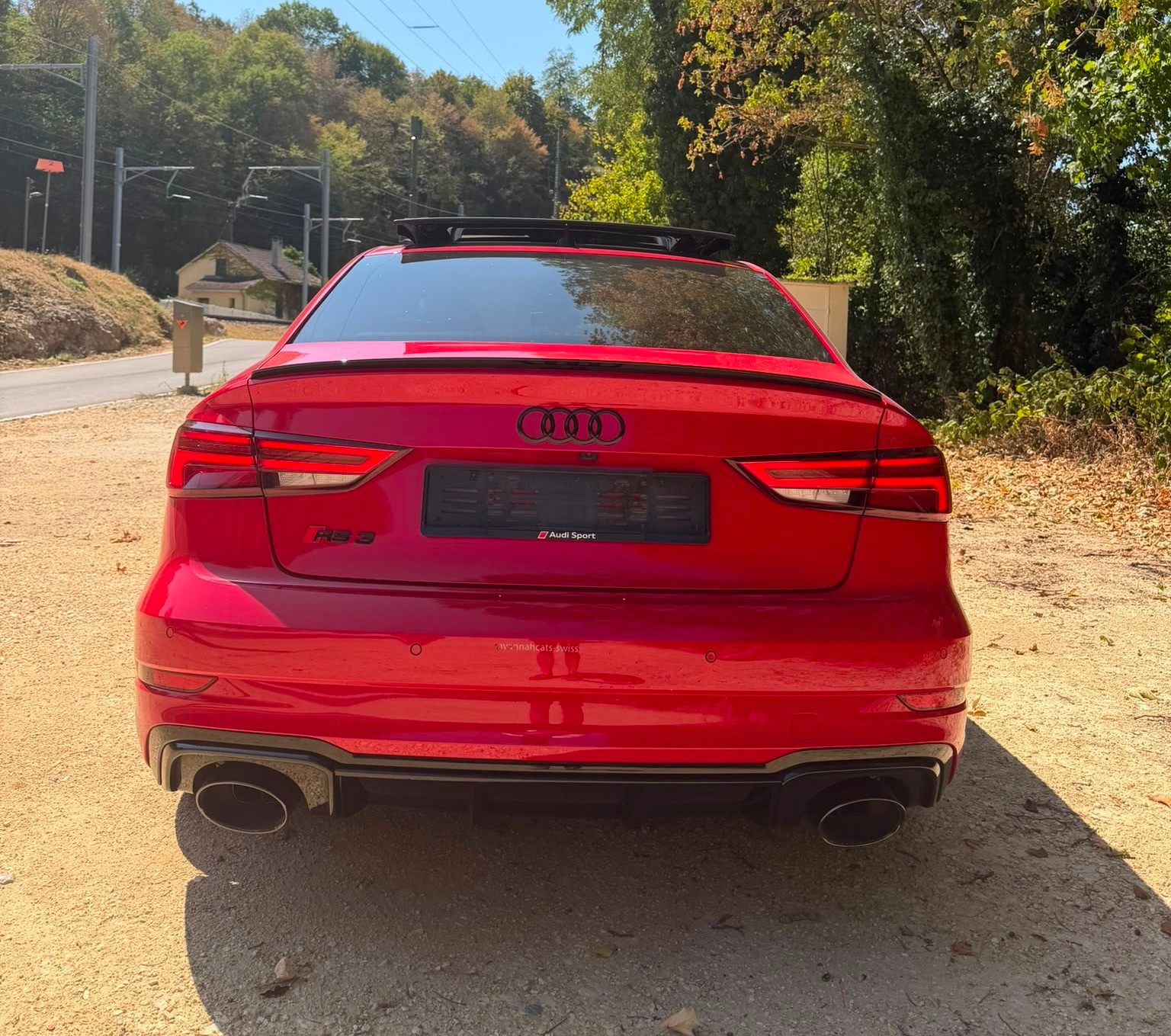 AUDI RS3 Limousine 2.5 TSI quattro S-tronic-image-3
