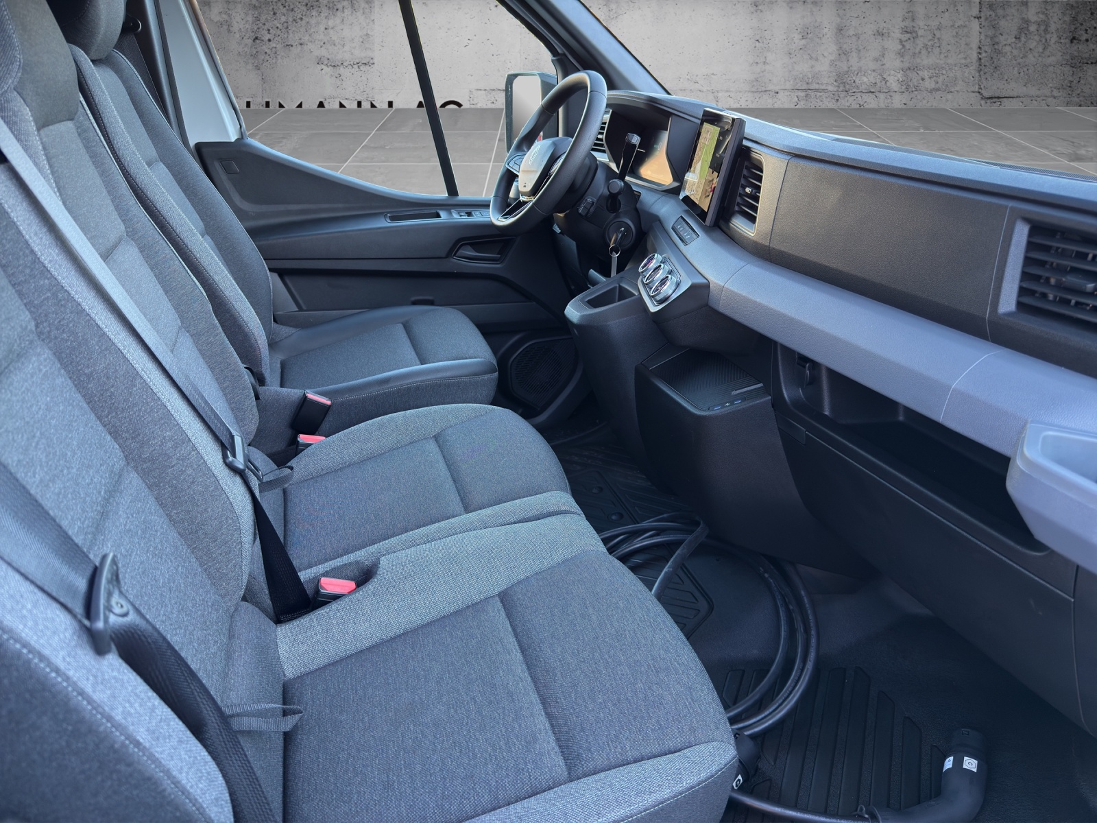 RENAULT Master E-Tech 35 EV 87kWh L2H2-image-8