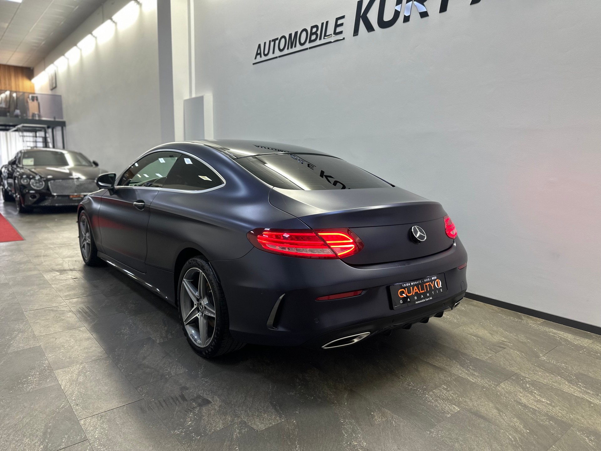 MERCEDES-BENZ C 200 AMG Line Coupé-image-3