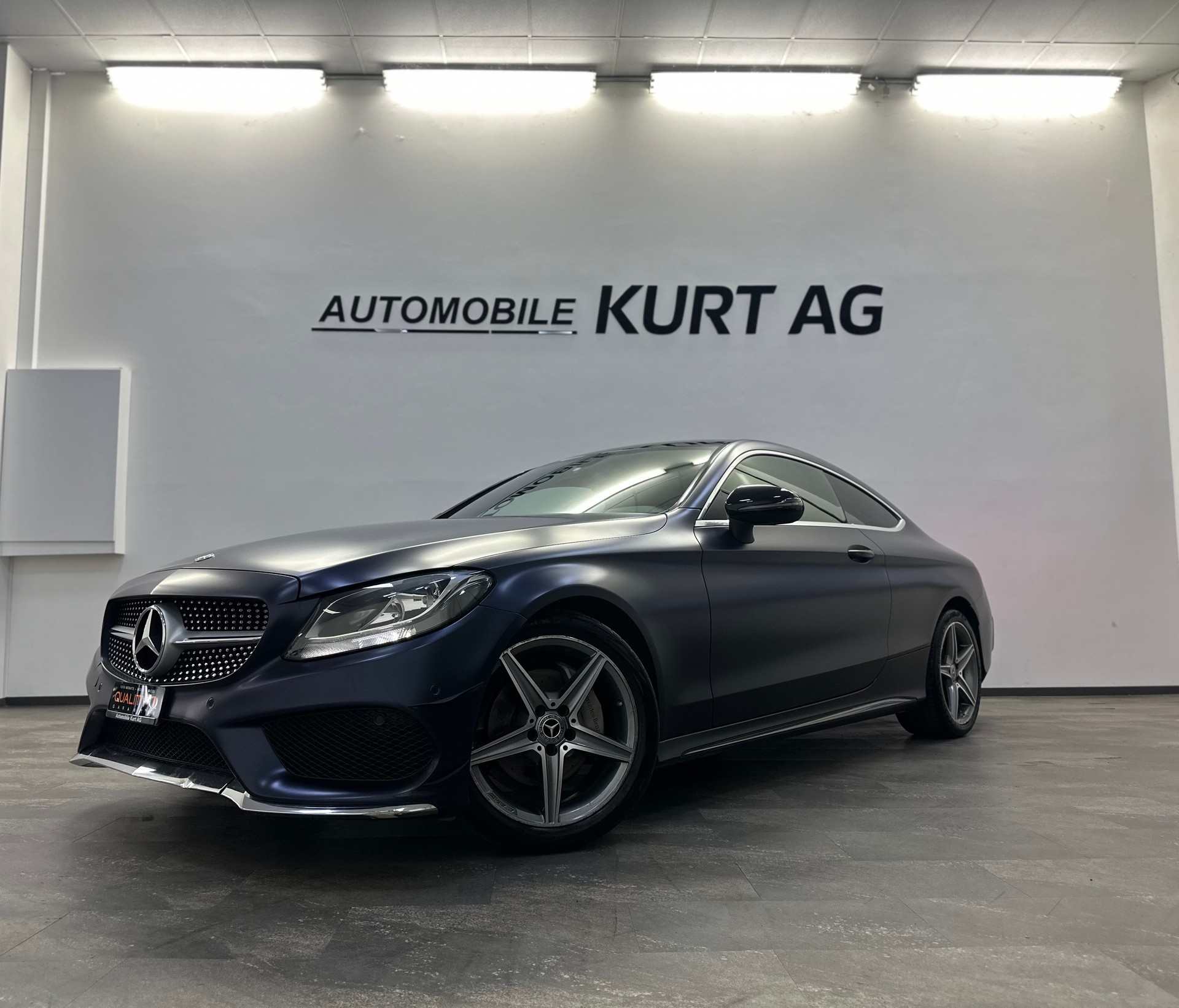 MERCEDES-BENZ C 200 AMG Line Coupé-image-1