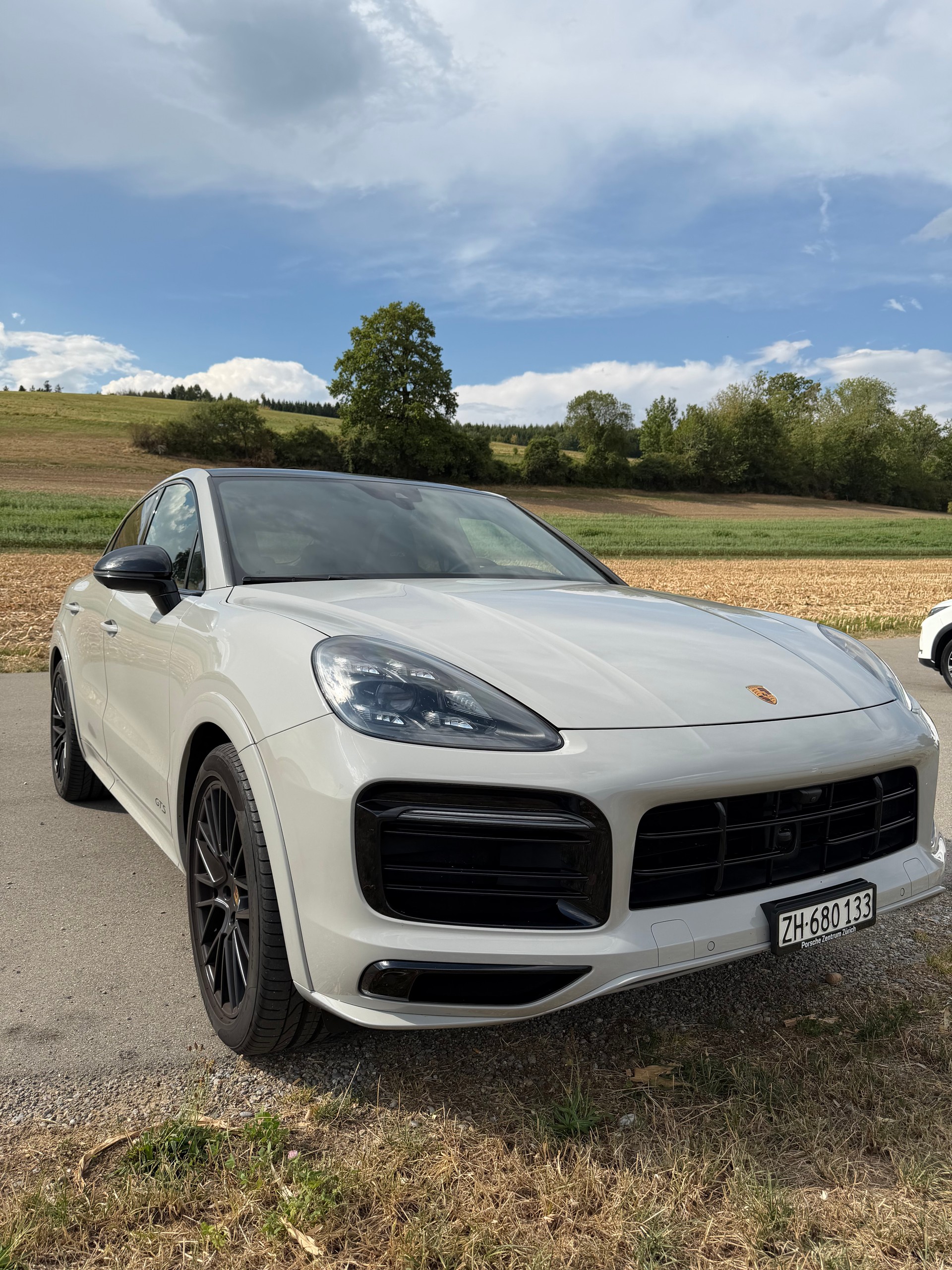 PORSCHE 4.0 V8 GTS Coupé-image-0