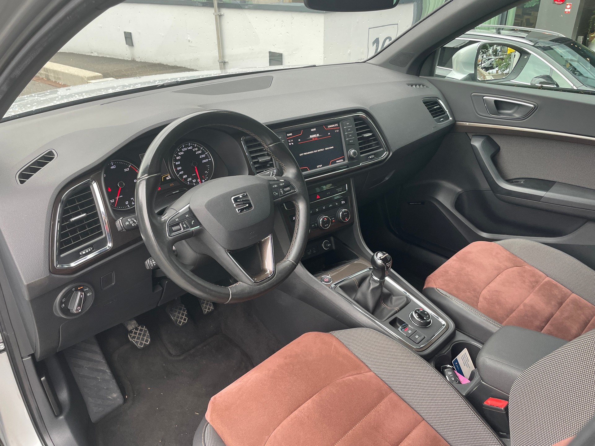 SEAT Ateca 2.0 TDI CR Xcellence 4Drive-image-9