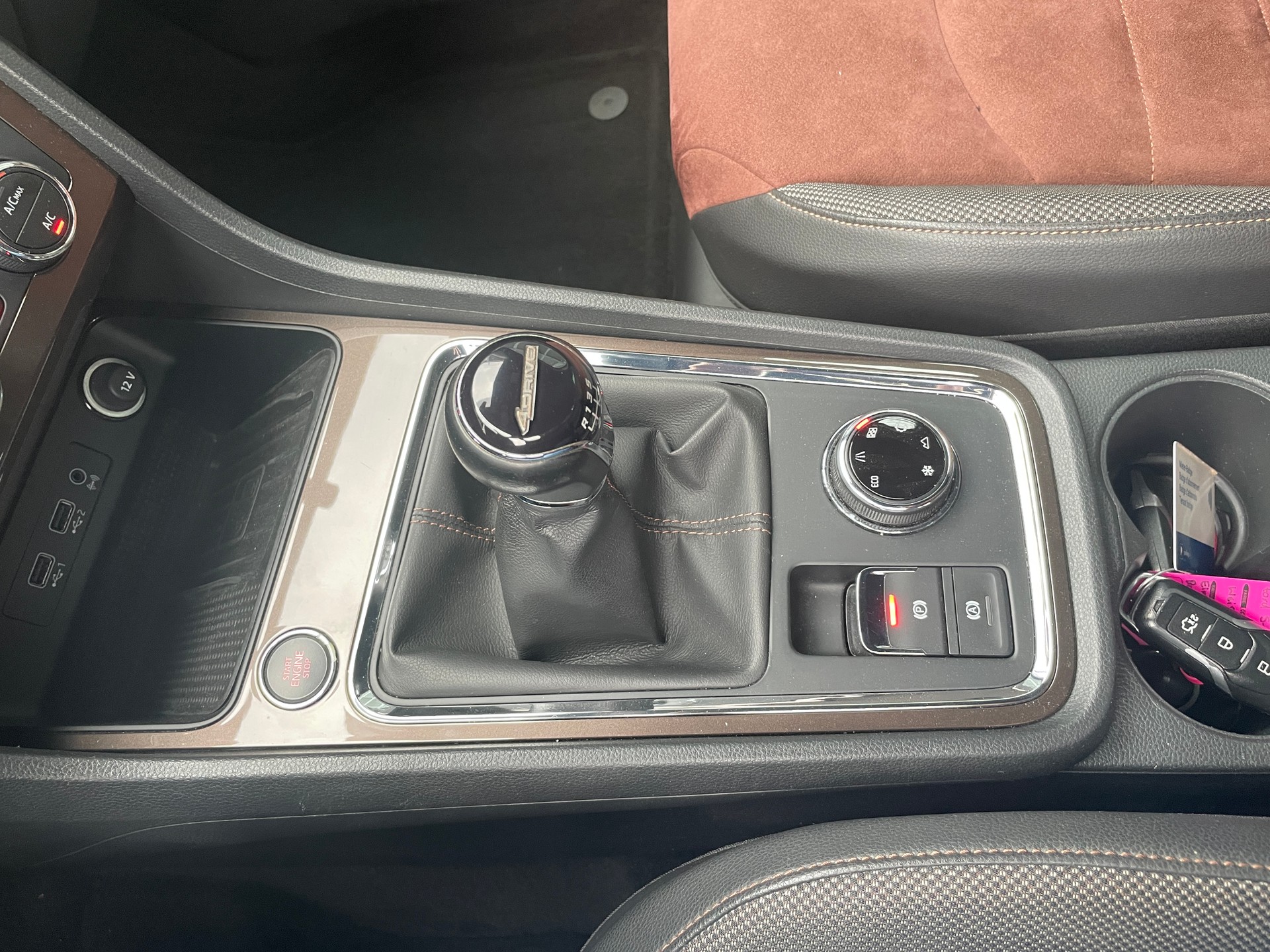 SEAT Ateca 2.0 TDI CR Xcellence 4Drive-image-24