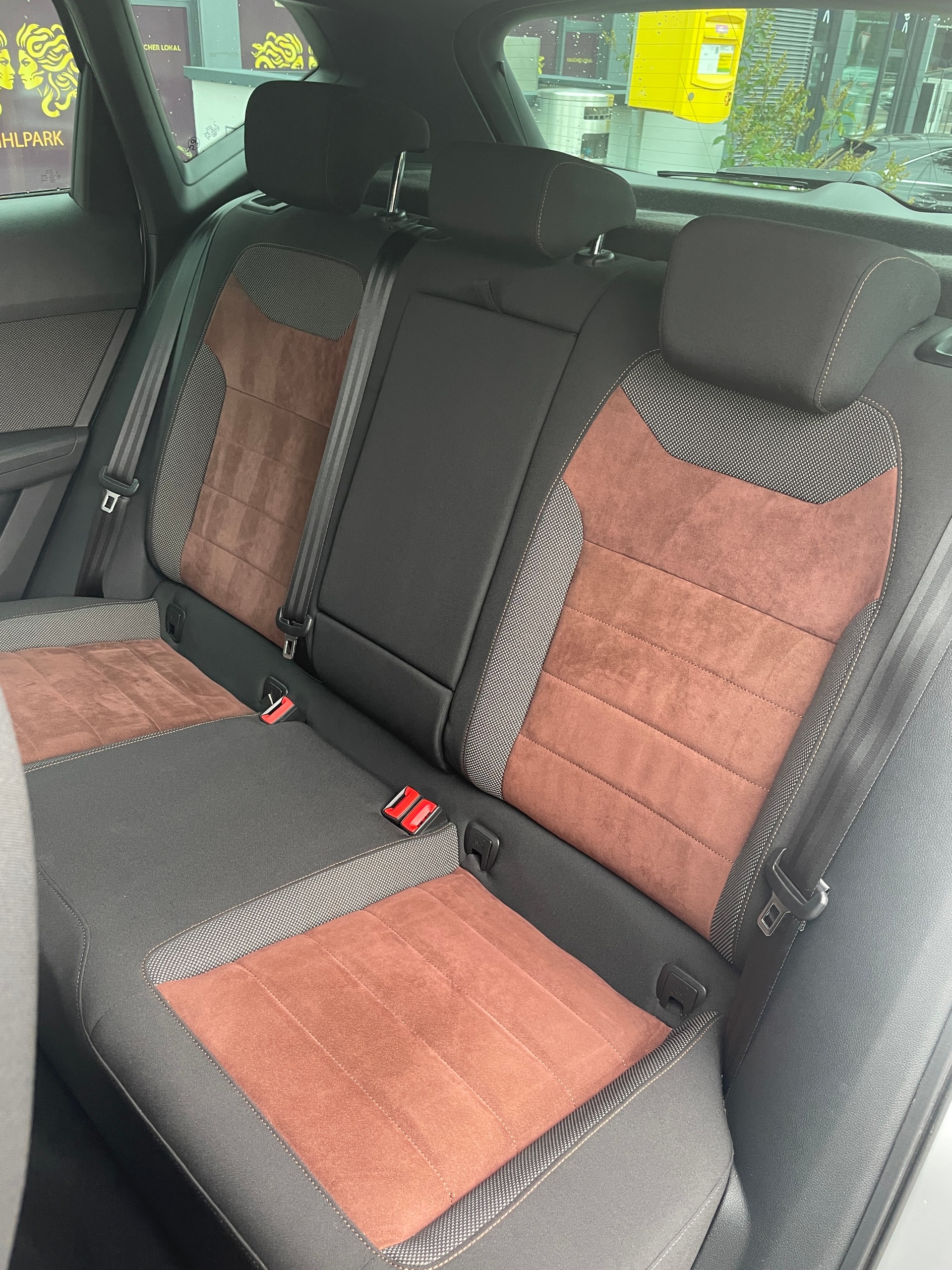 SEAT Ateca 2.0 TDI CR Xcellence 4Drive-image-13