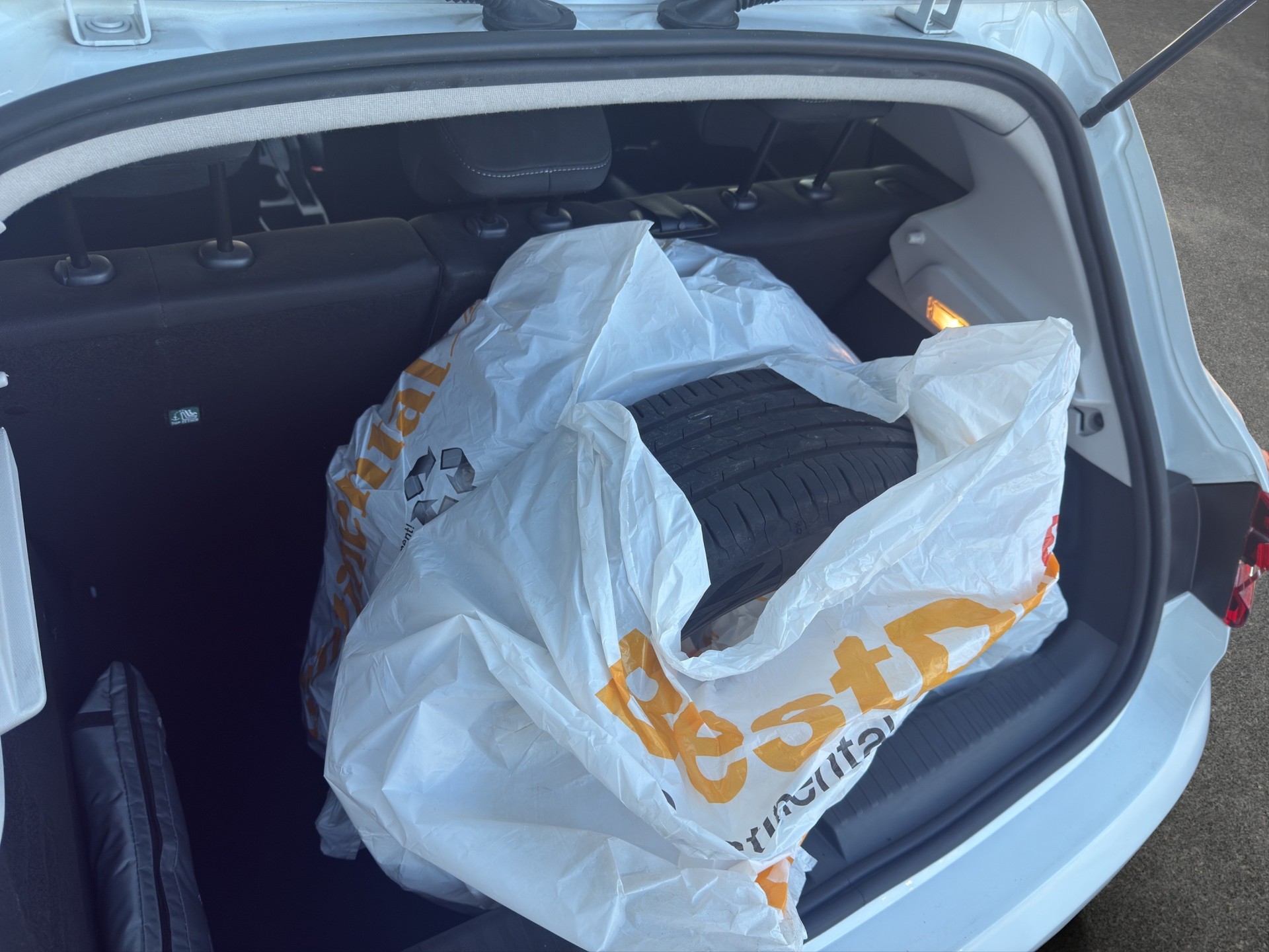 RENAULT Clio 1.0 Business-image-15
