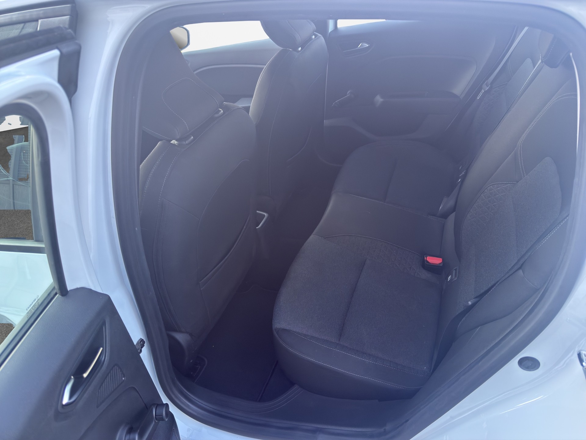 RENAULT Clio 1.0 Business-image-13