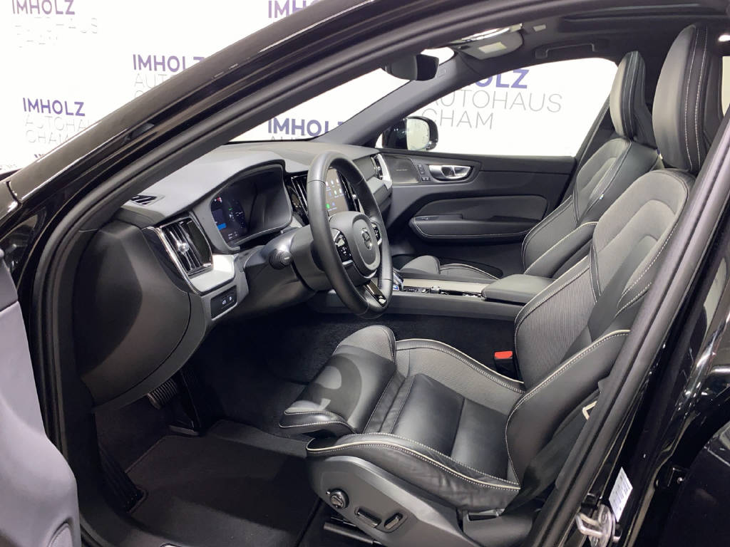 VOLVO XC60 2.0 T6 TE Plus Dark eAWD-image-15