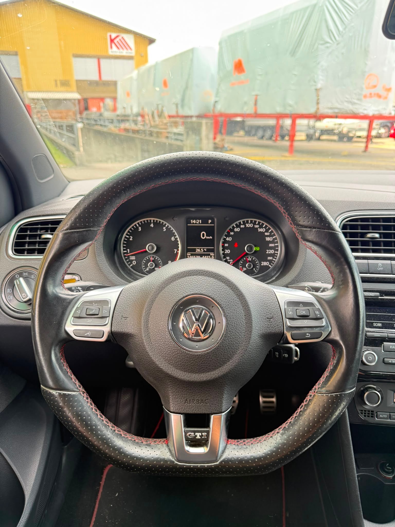 VW Polo 1.4 TSI GTI DSG-image-11