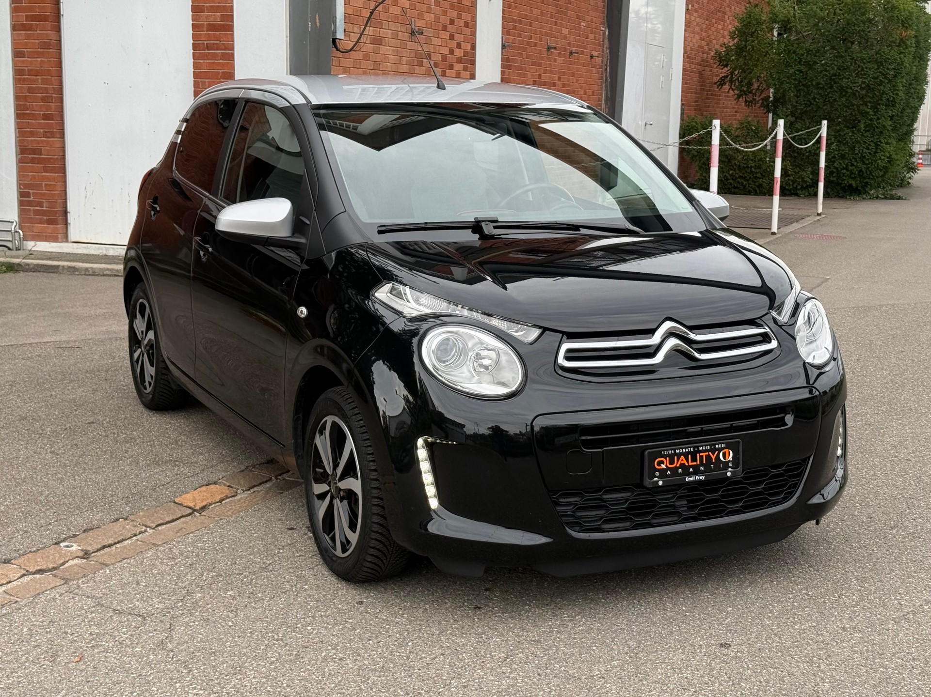 CITROEN C1 1.0 VTi ETG5 Shine Edition-image-2
