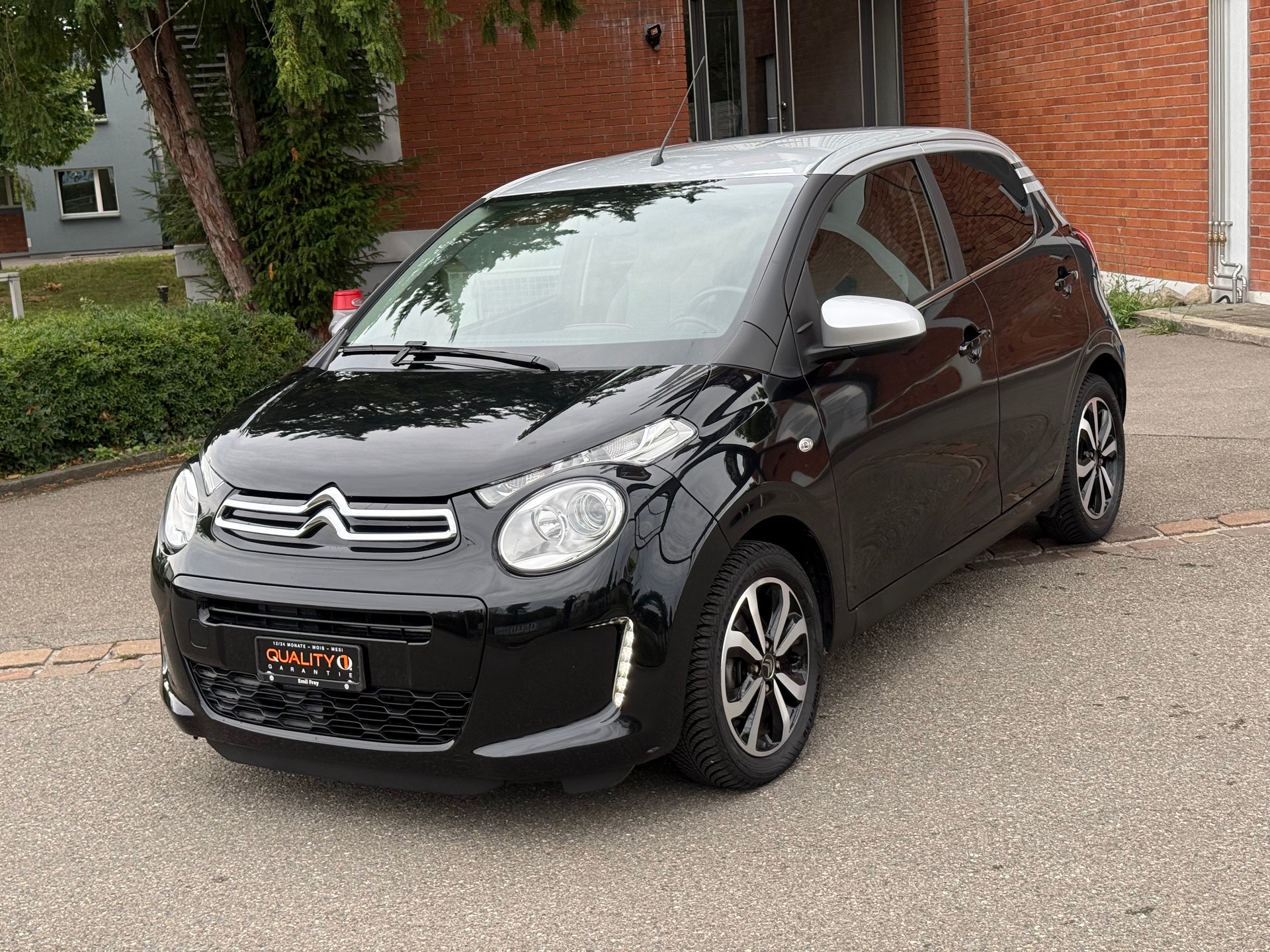 CITROEN C1 1.0 VTi ETG5 Shine Edition-image-1