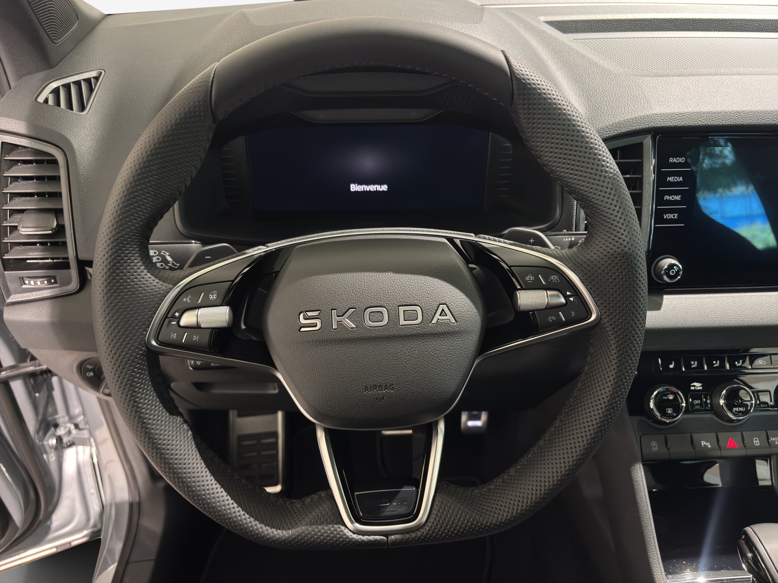 SKODA Karoq 2.0 TSI SportLine 4x4 DSG-image-7