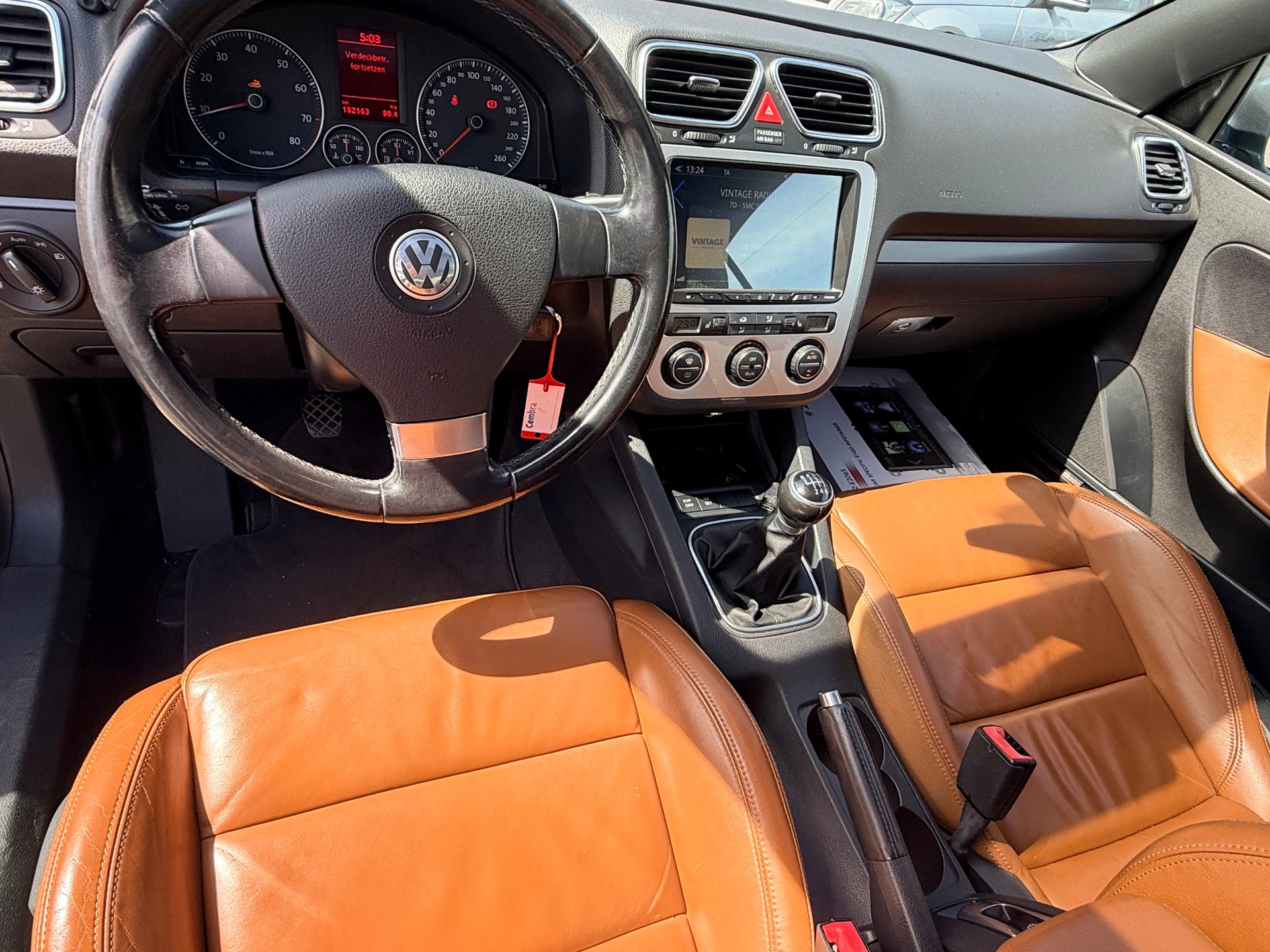 VW Eos 2.0 FSI Turbo-image-13