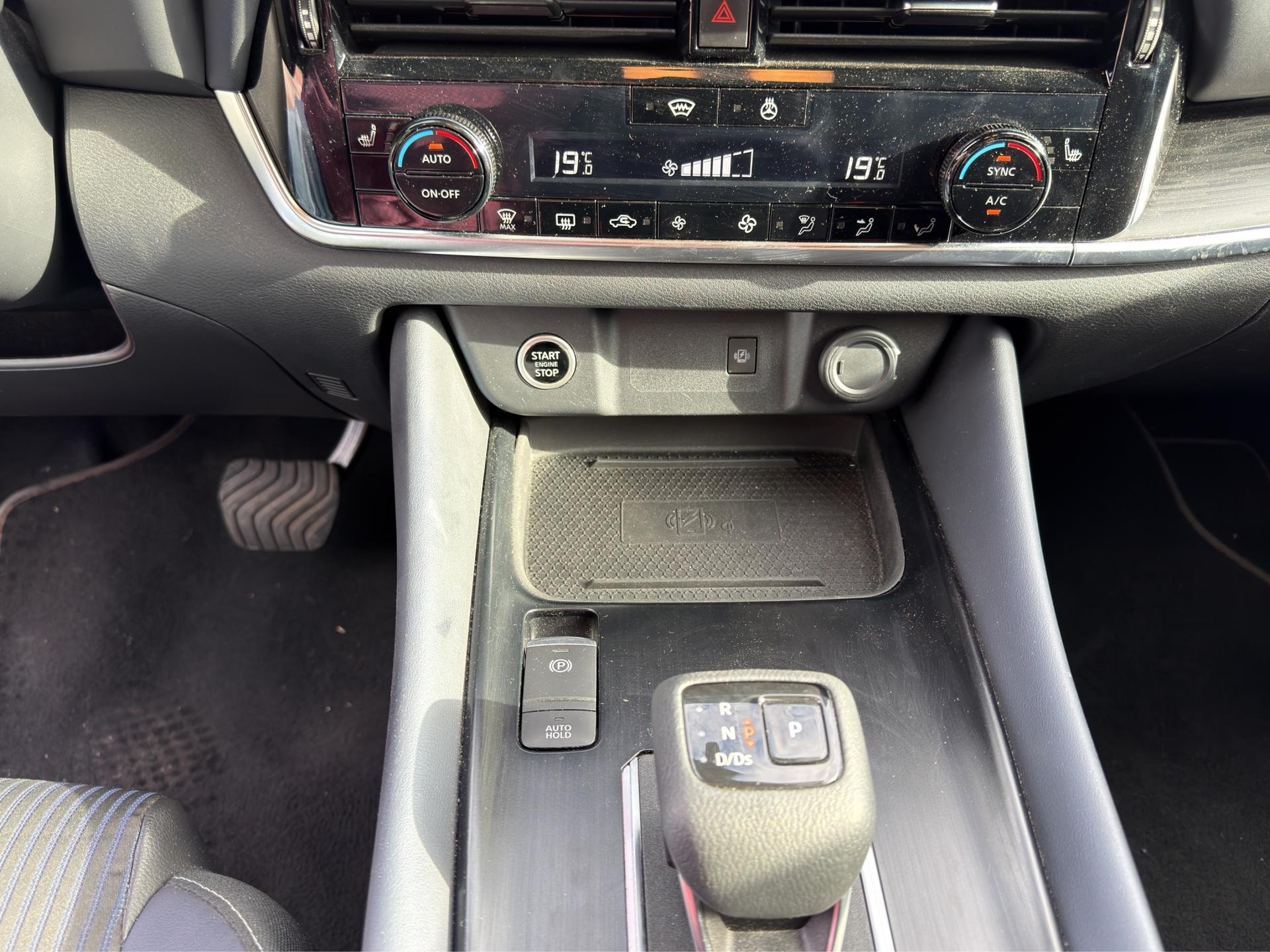 NISSAN Qashqai 1.3 DIG-T MHEV Tekna Xtronic 4x4-image-11
