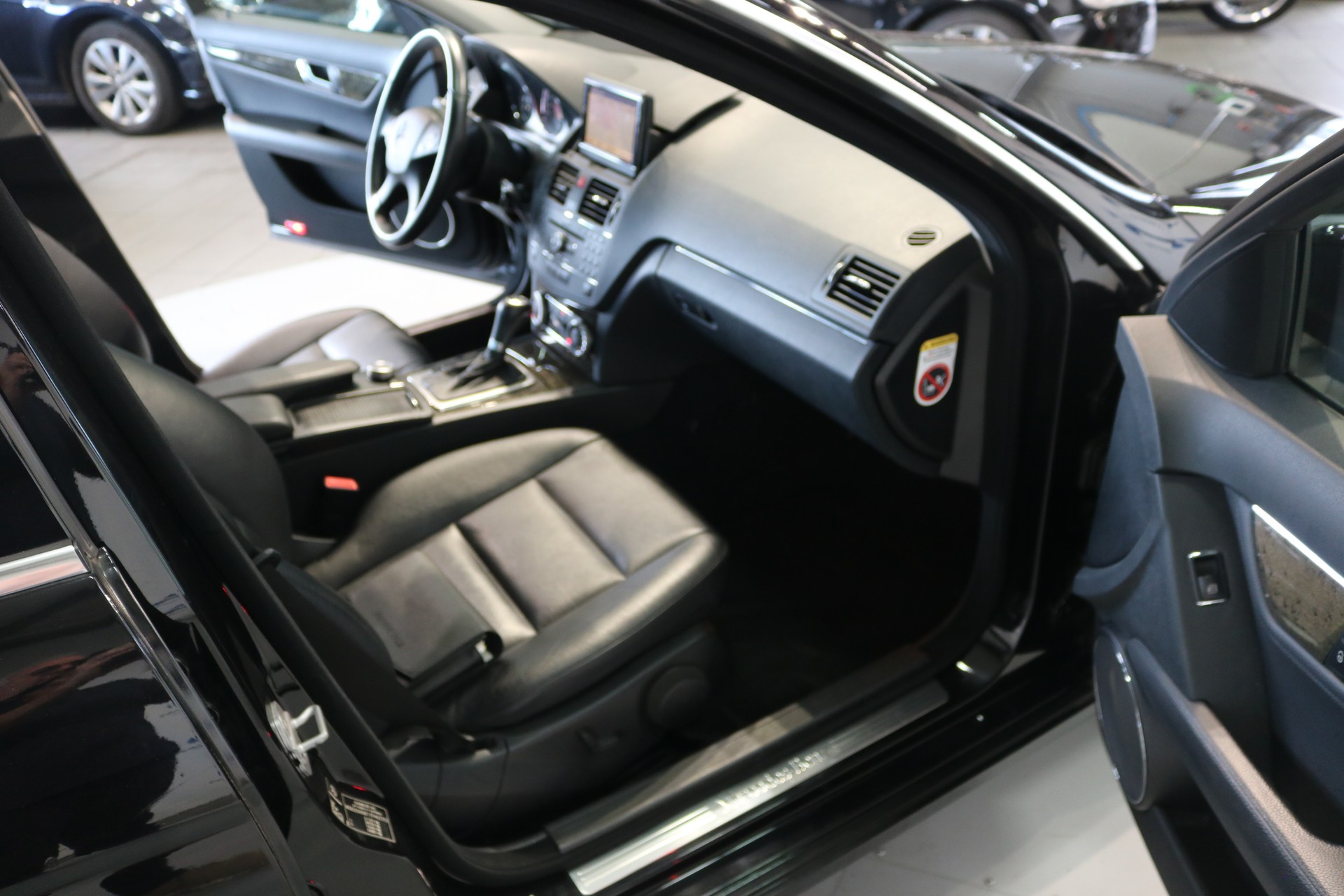 MERCEDES-BENZ C 300 (280) Avantgarde 4Matic 7G-Tronic-image-36