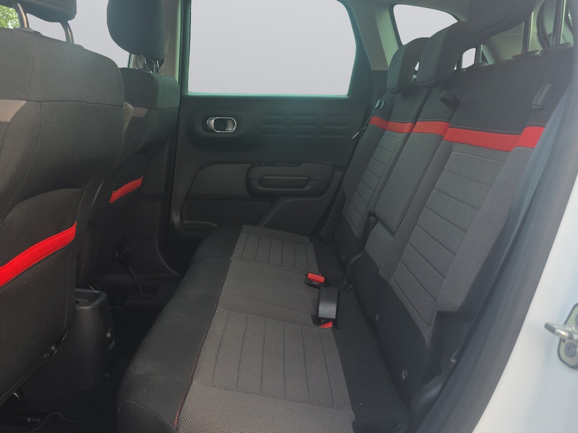CITROEN C3 Aircross 1.5 BlueHD Feel EAT6-image-14