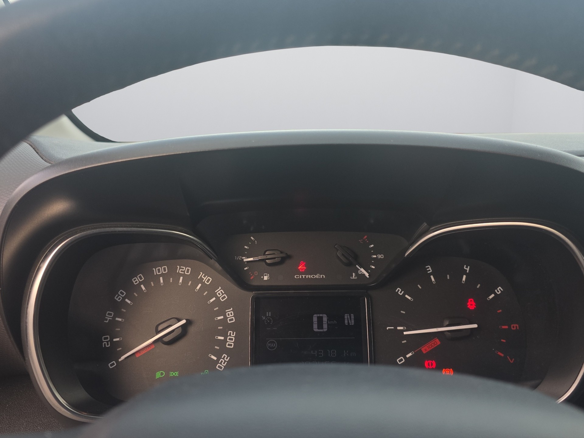 CITROEN C3 Aircross 1.5 BlueHD Feel EAT6-image-10