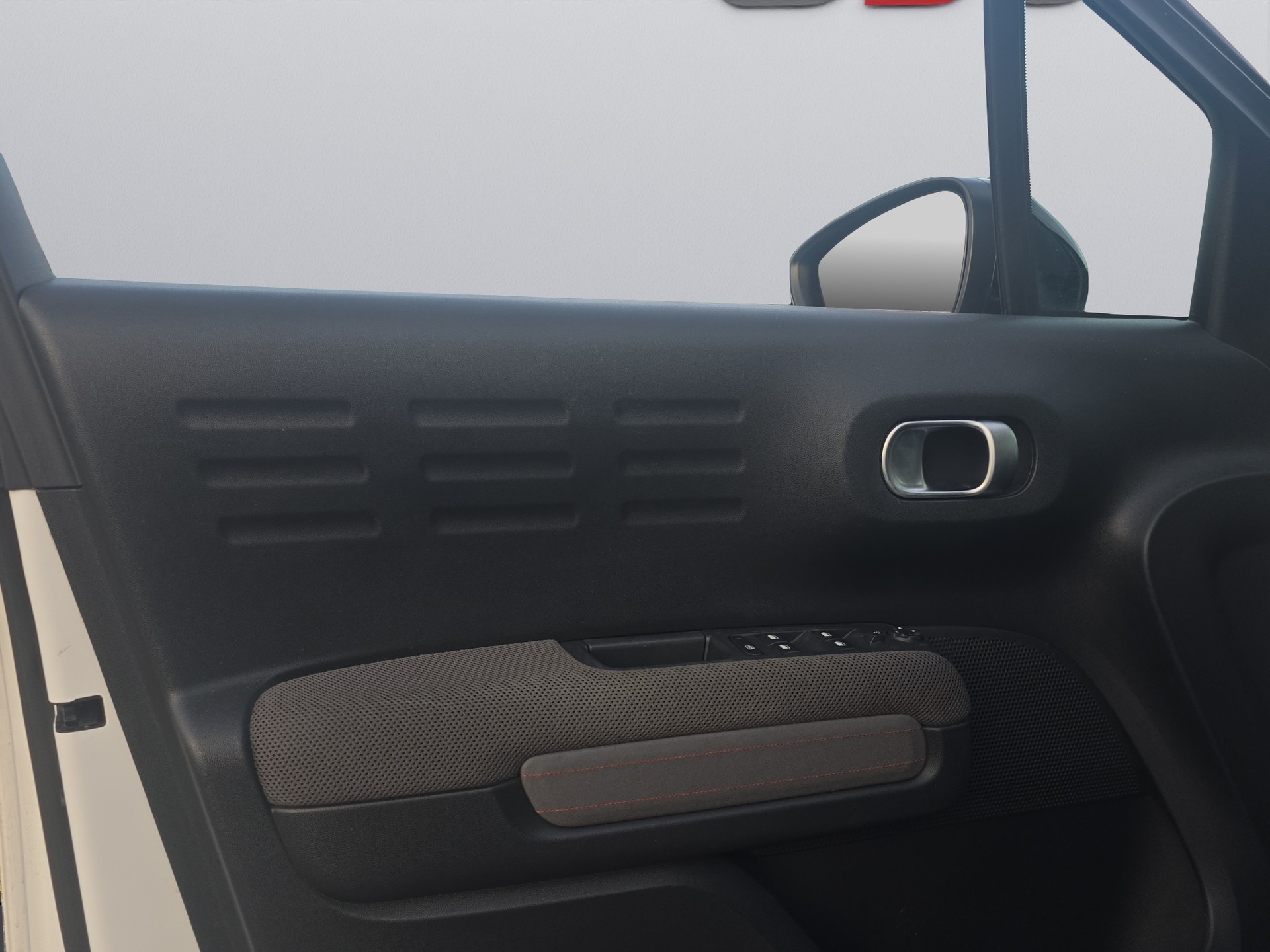 CITROEN C3 Aircross 1.5 BlueHD Feel EAT6-image-11