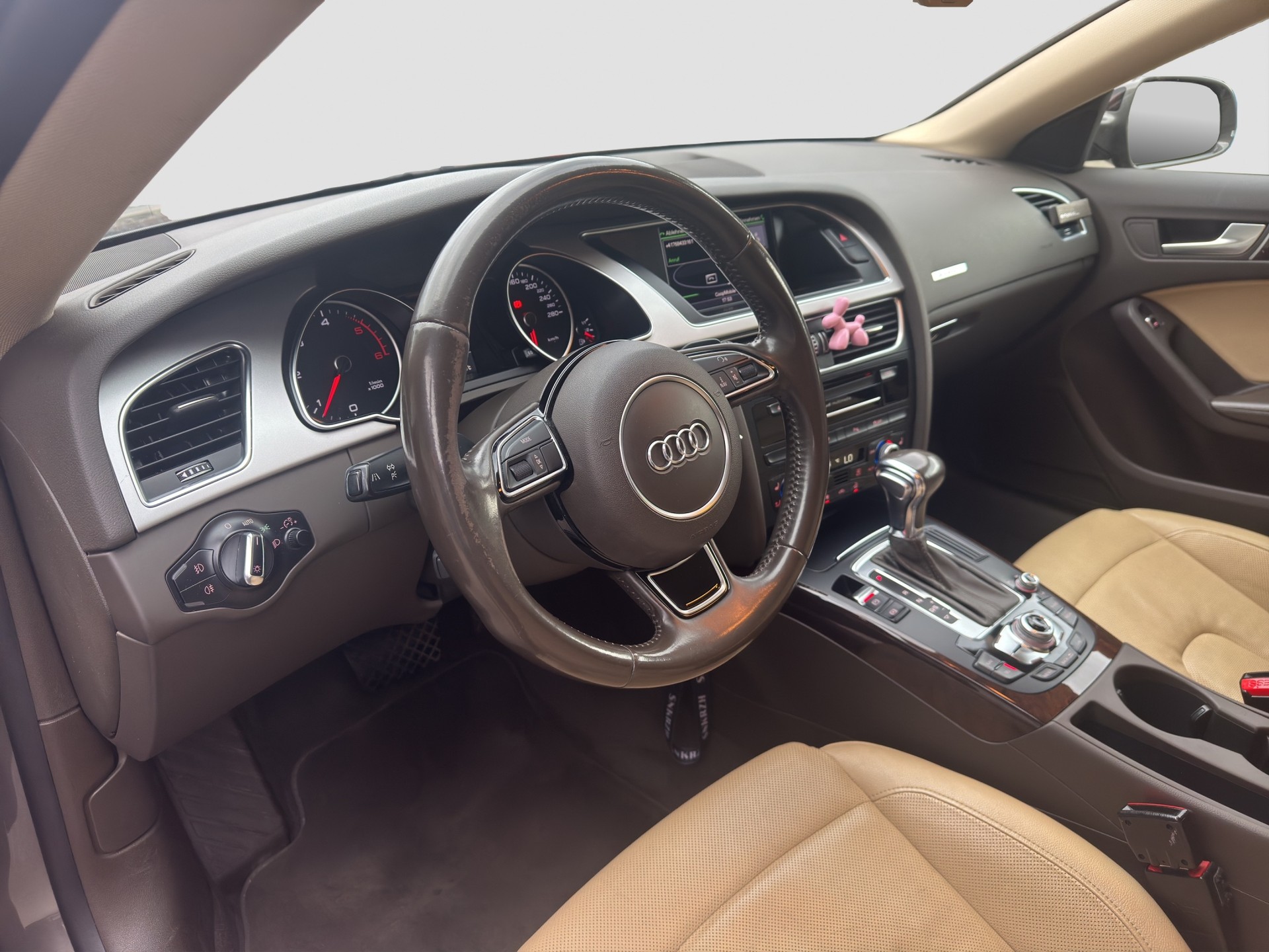 AUDI A5 Sportback 2.0 TDI quattro S-tronic-image-8