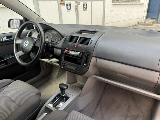 VW Polo 1.4 16V Comfortline-image-8