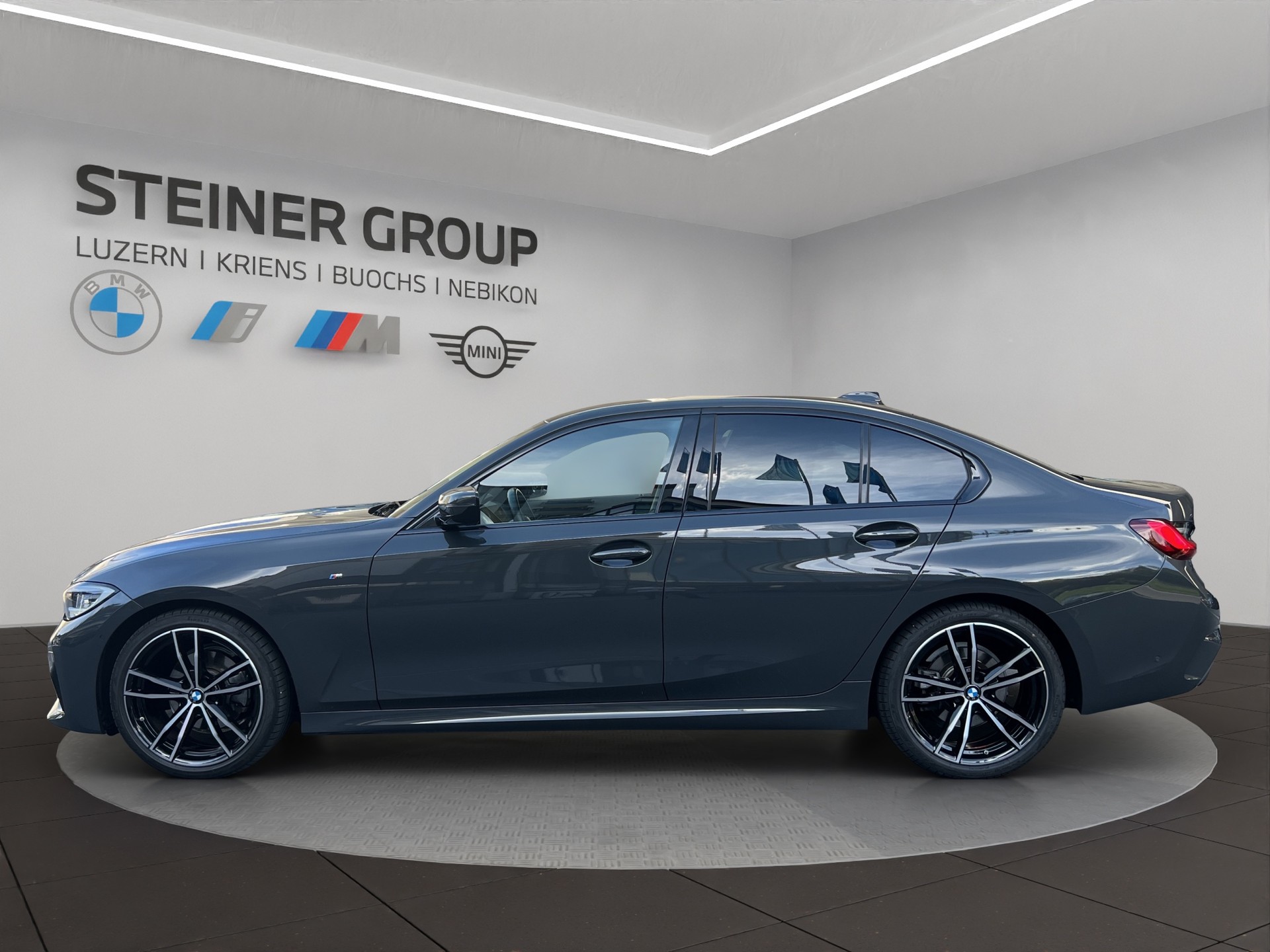 BMW 320d xDrive 48V Pure M Sport Steptronic-image-7