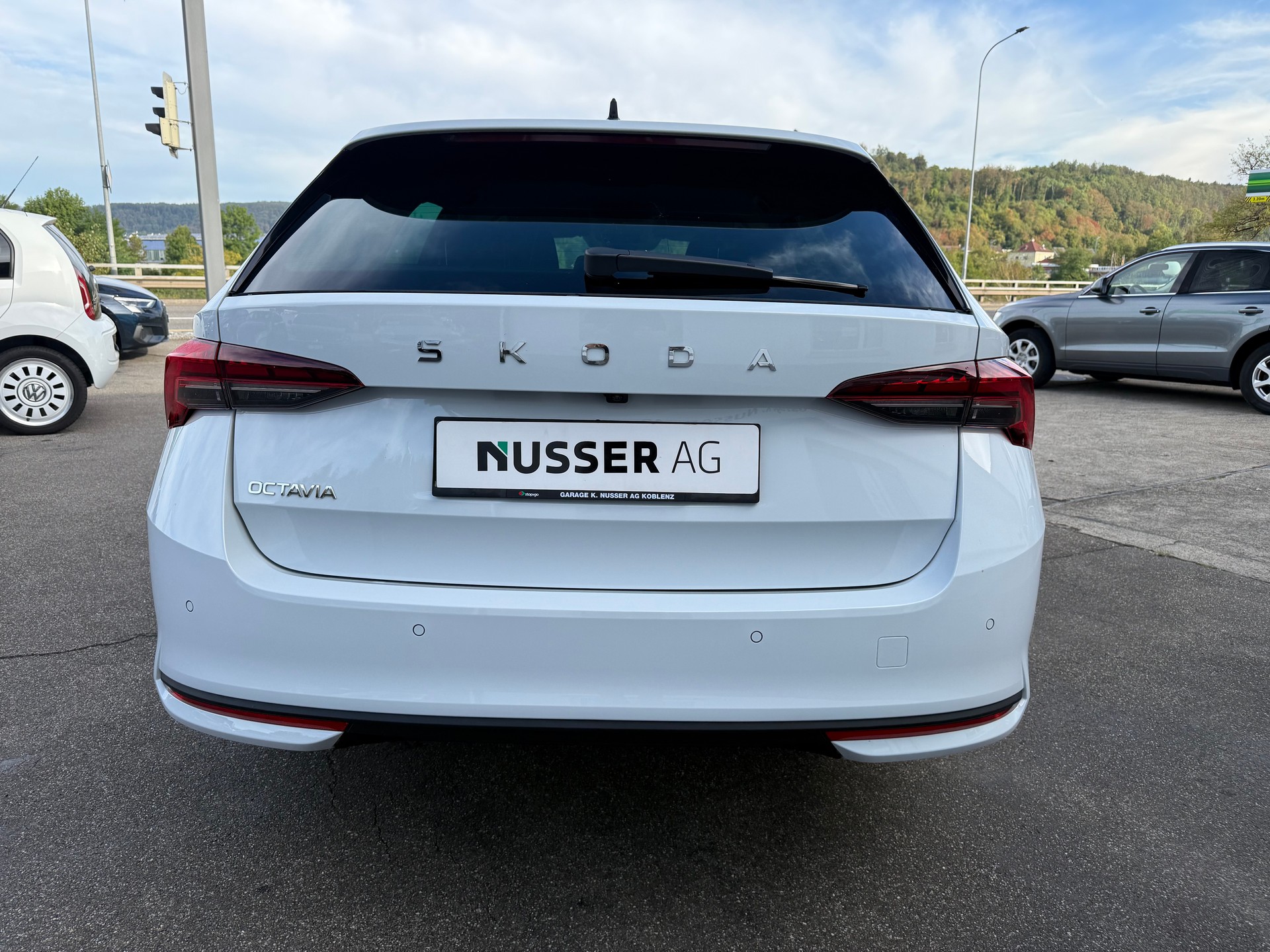 SKODA Octavia Combi 1.5 TSI mHEV DSG Selection-image-3