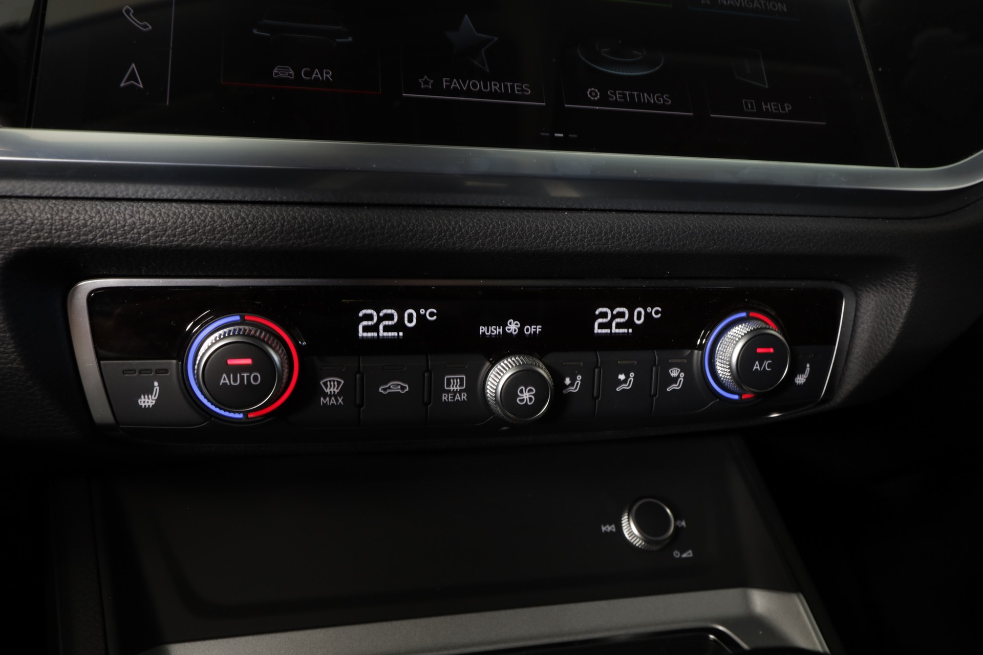 AUDI Q3 35 TDI advanced quattro S-tronic * ACC * MMi+-image-15