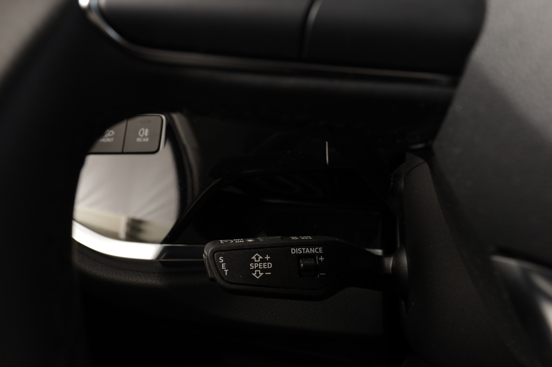 AUDI Q3 35 TDI advanced quattro S-tronic * ACC * MMi+-image-13