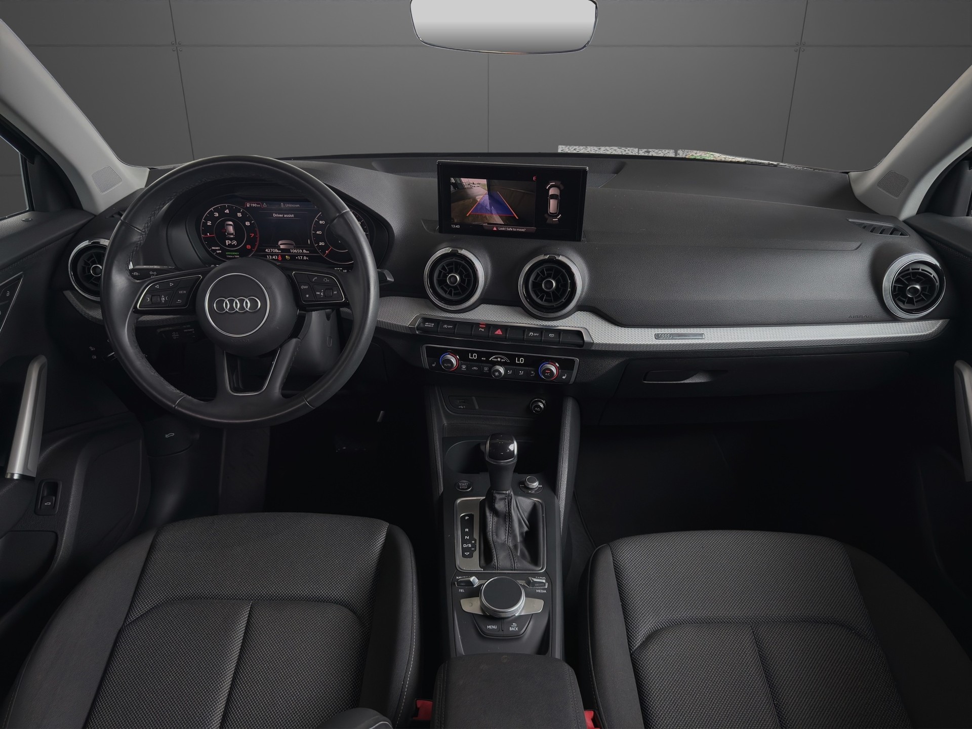 AUDI Q2 35 TFSI S line S-tronic-image-11