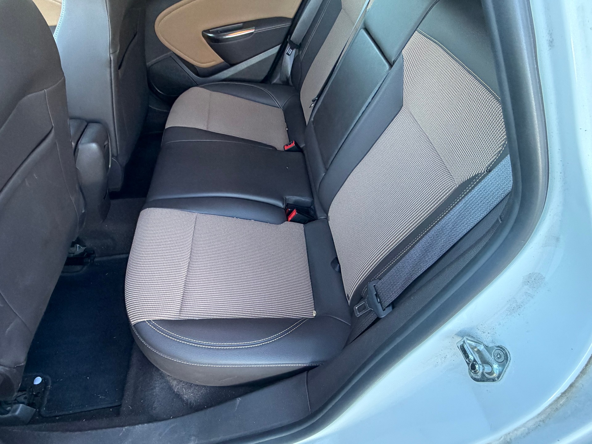 OPEL Astra SportsTourer 1.6i 16V Turbo Cosmo-image-7