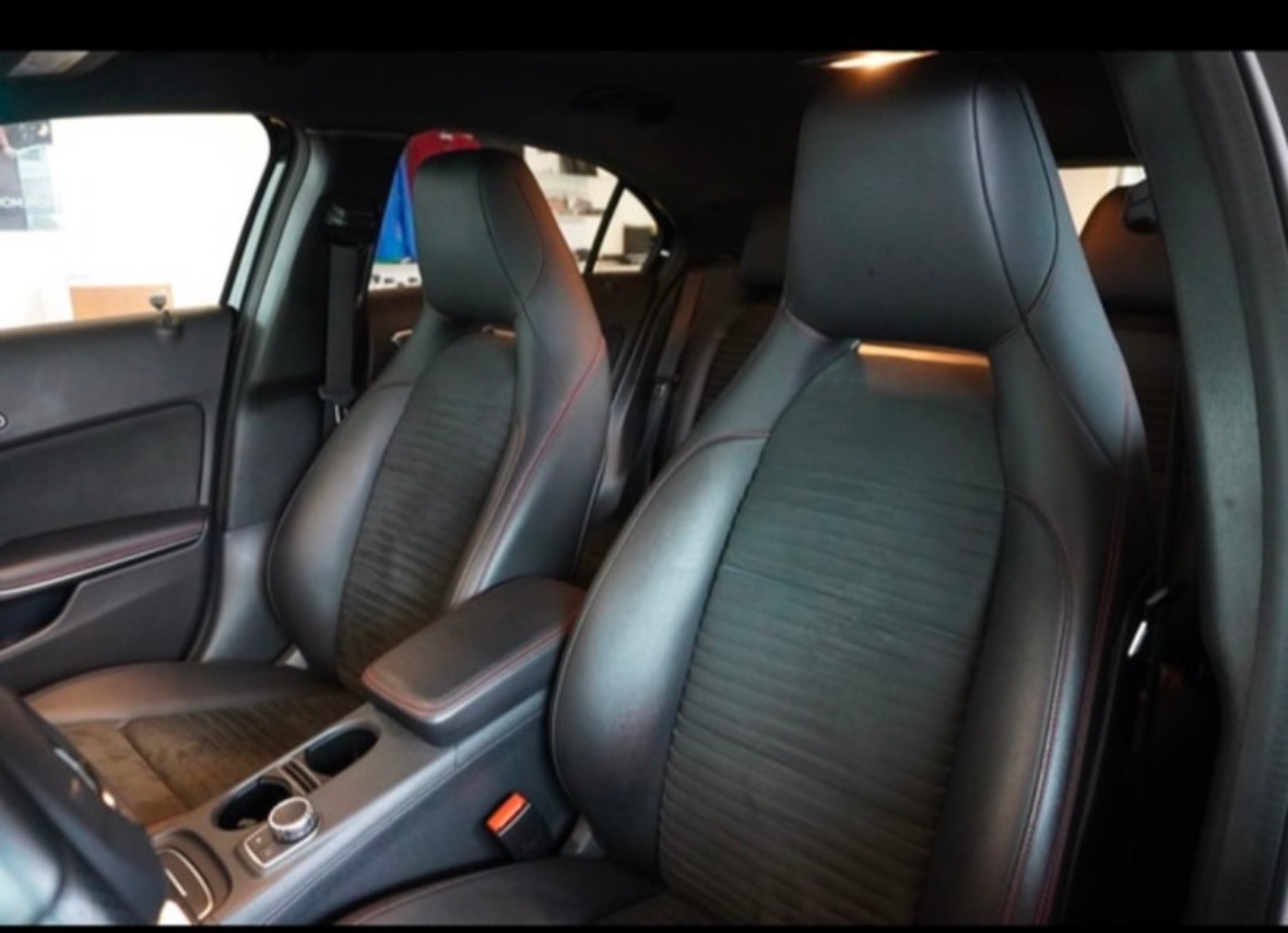 MERCEDES-BENZ A 200 AMG Line-image-5