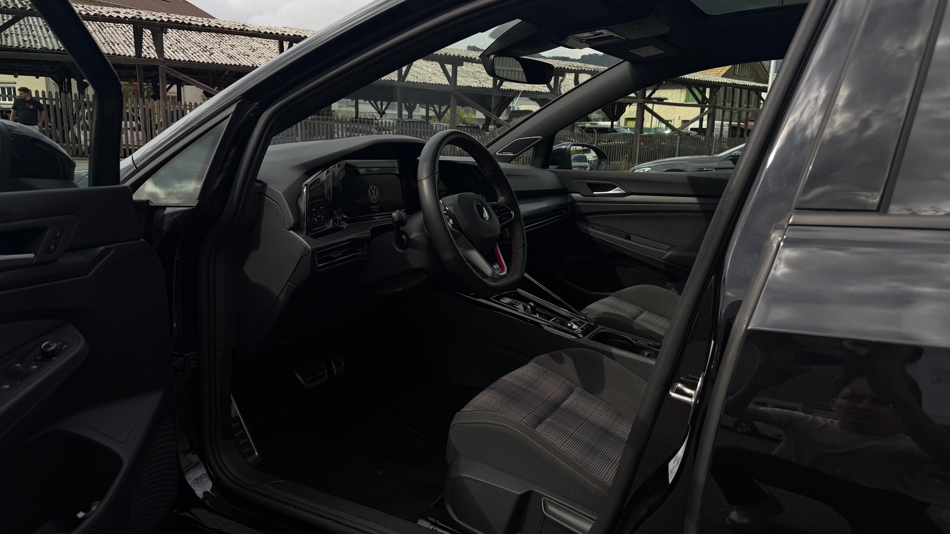 VW Golf 2.0 TSI GTI DSG-image-10