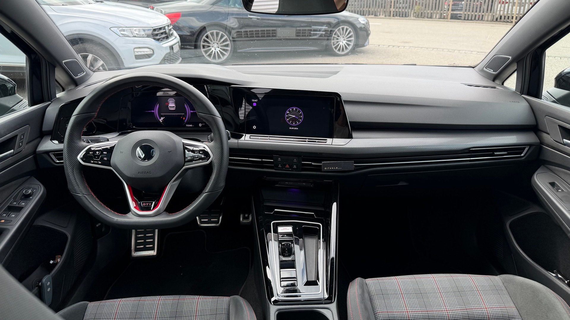VW Golf 2.0 TSI GTI DSG-image-8