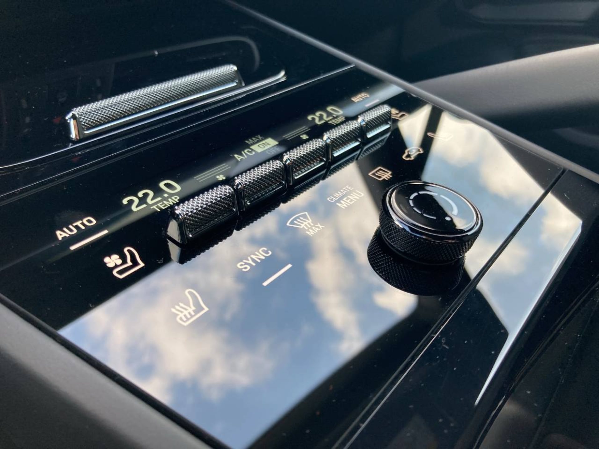 PORSCHE Cayenne E-Hybrid-image-22