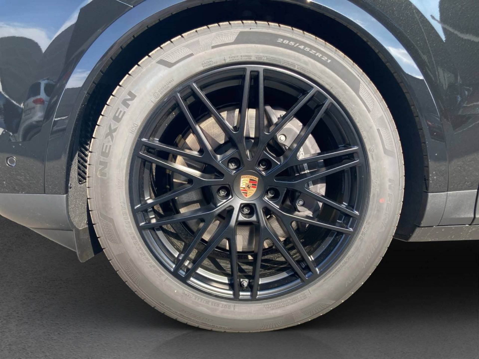 PORSCHE Cayenne E-Hybrid-image-28