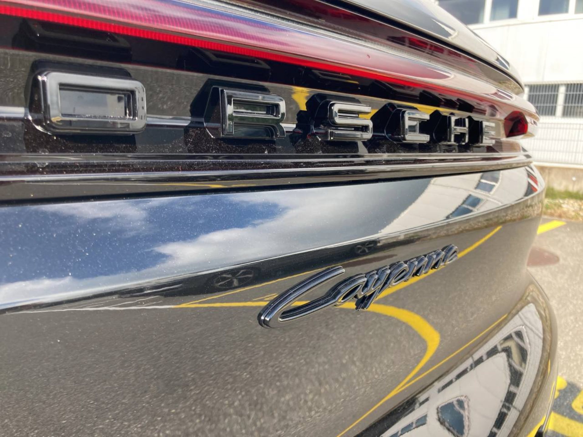 PORSCHE Cayenne E-Hybrid-image-29
