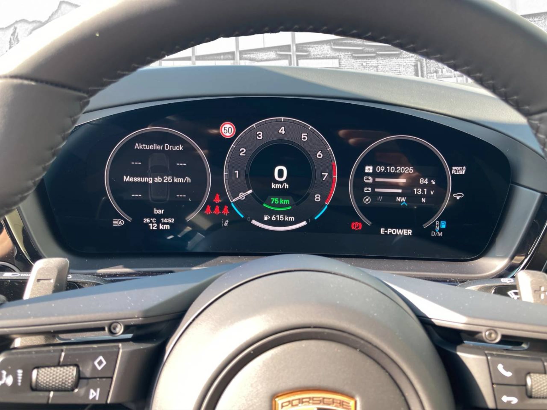 PORSCHE Cayenne E-Hybrid-image-13