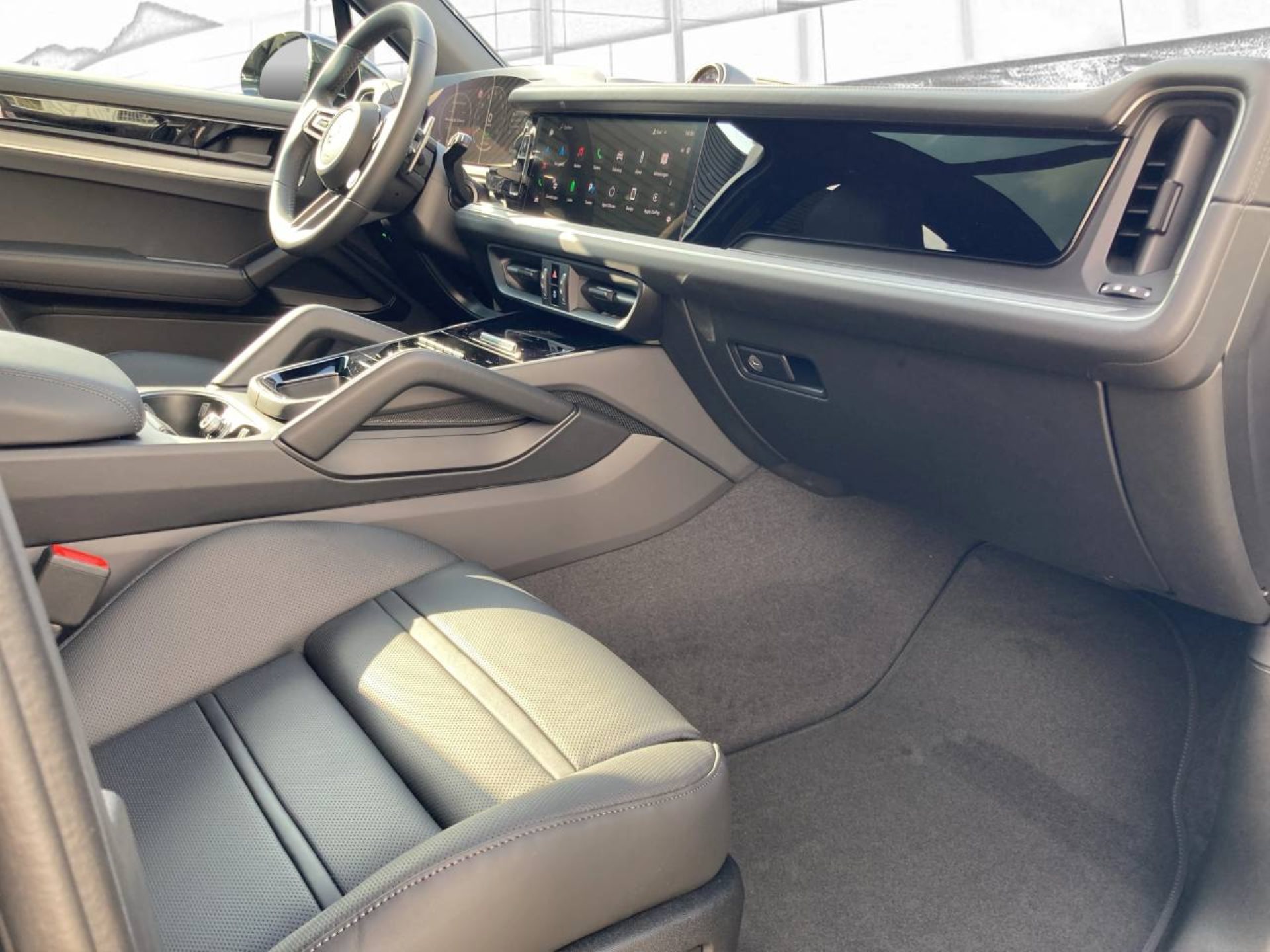 PORSCHE Cayenne E-Hybrid-image-11