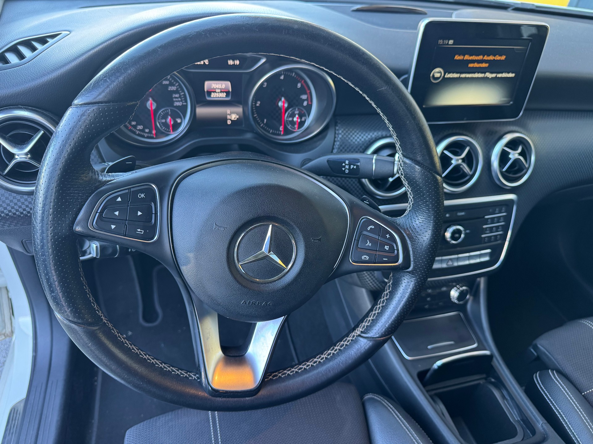 MERCEDES-BENZ A 200 CDI Night Star 7G-DCT-image-14