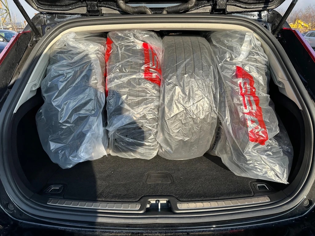 VOLVO V60 D4 Momentum Geartronic-image-13