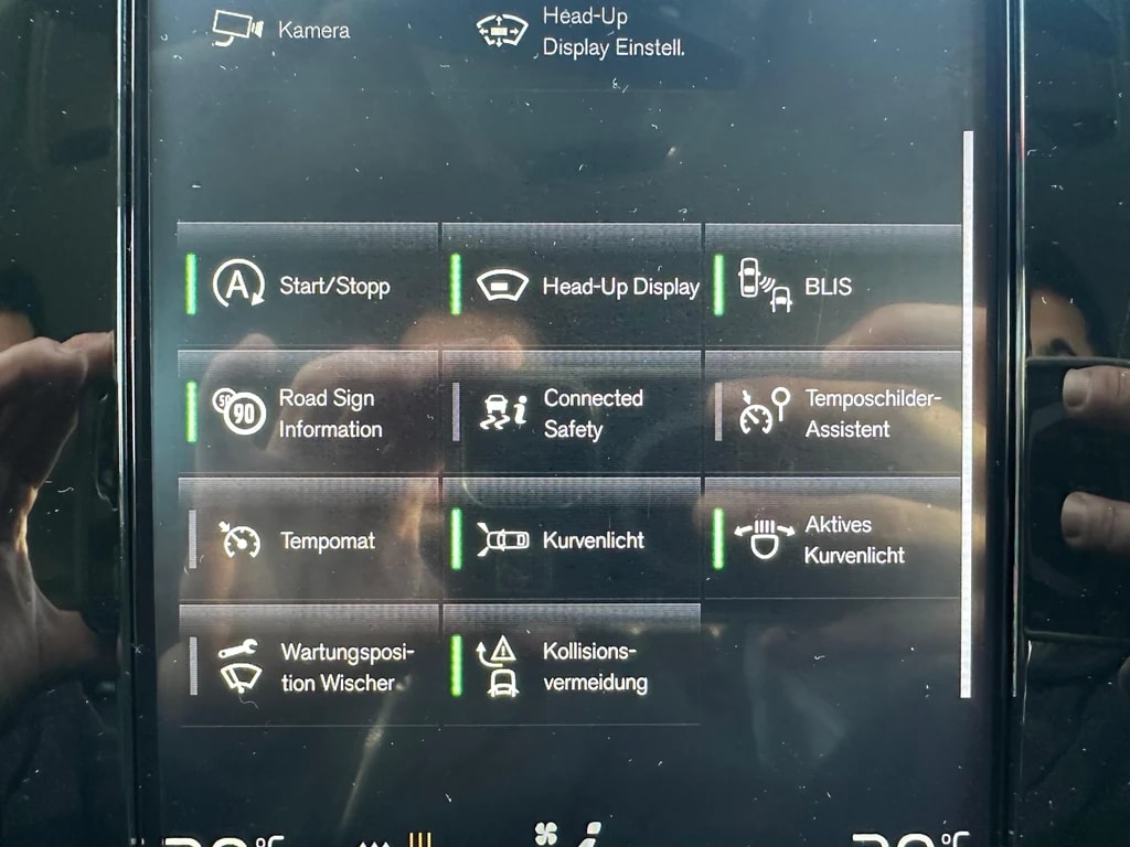 VOLVO V60 D4 Momentum Geartronic-image-12