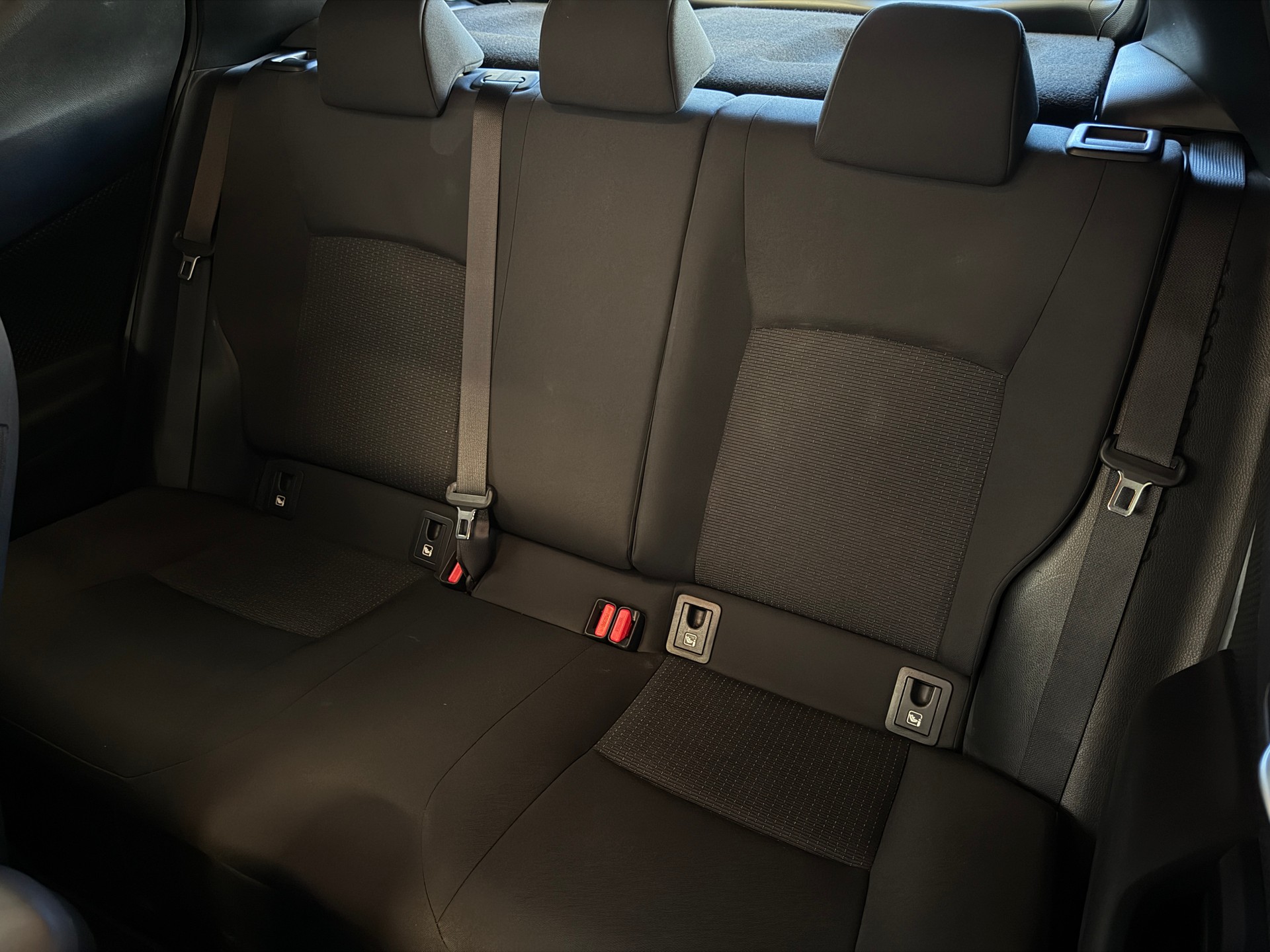 TOYOTA C-HR 1.8 HSD CVT Trend-image-11