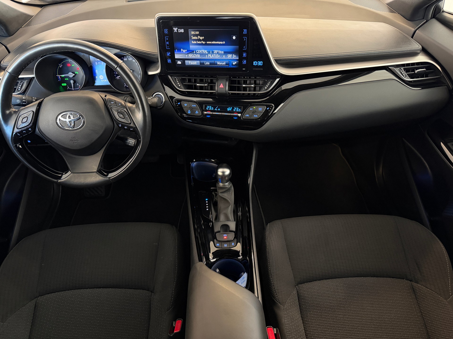 TOYOTA C-HR 1.8 HSD CVT Trend-image-6