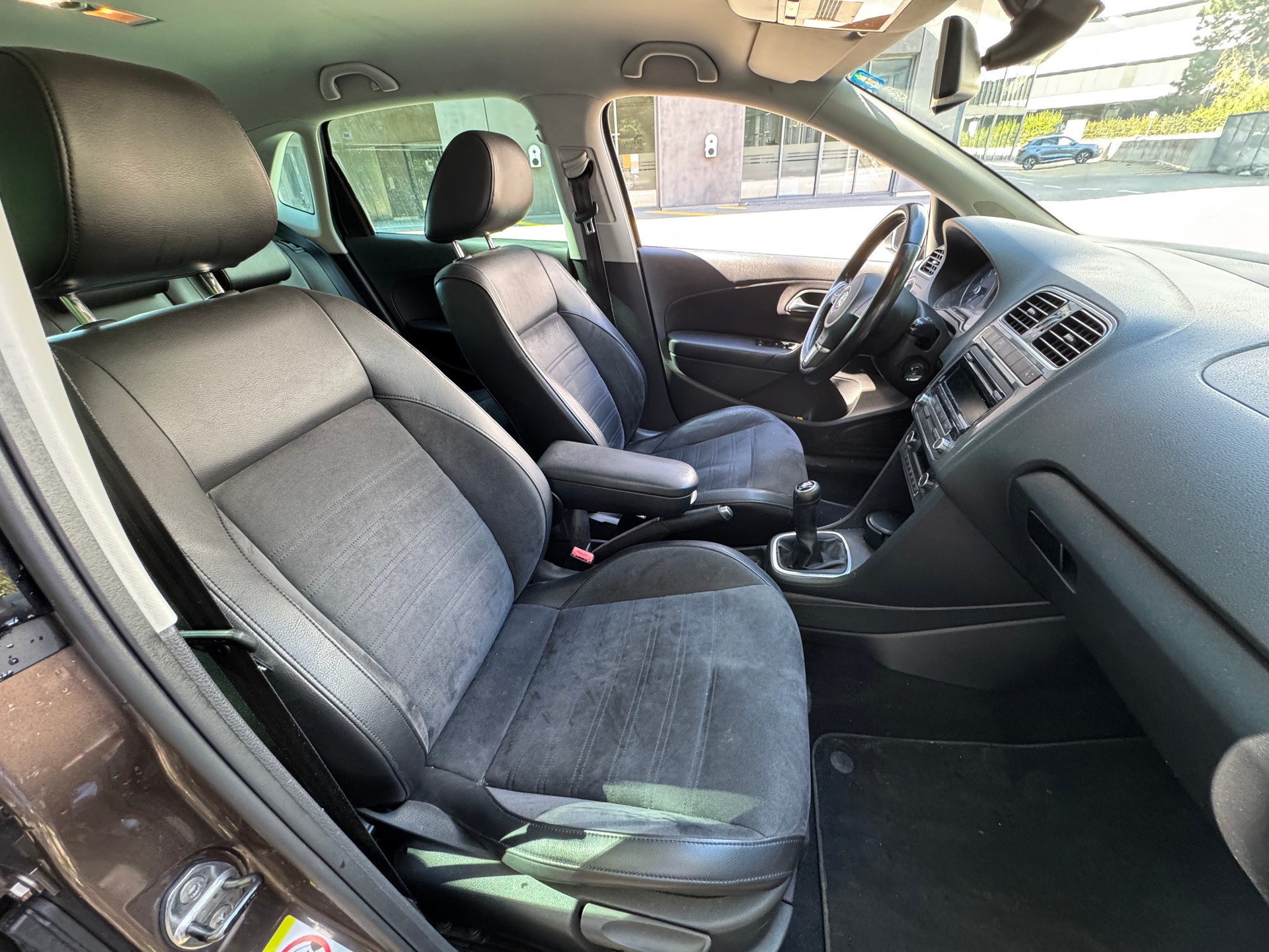 VW Polo 1.2 TSI Comfortline-image-7
