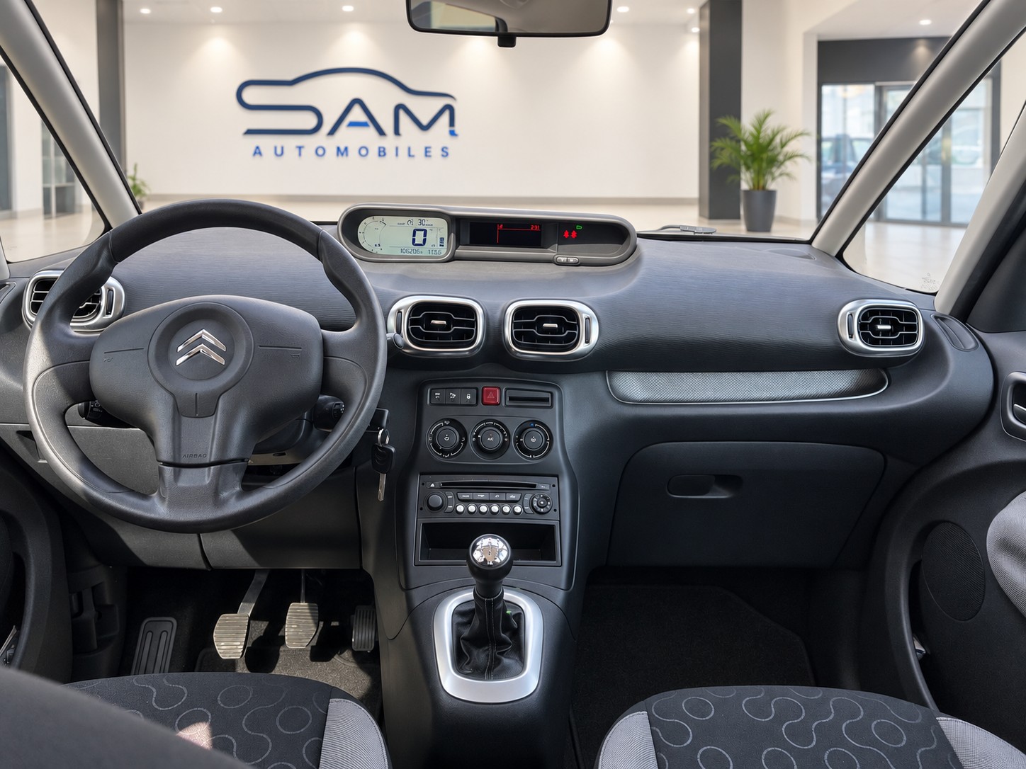 CITROEN C3 PICASSO-image-11