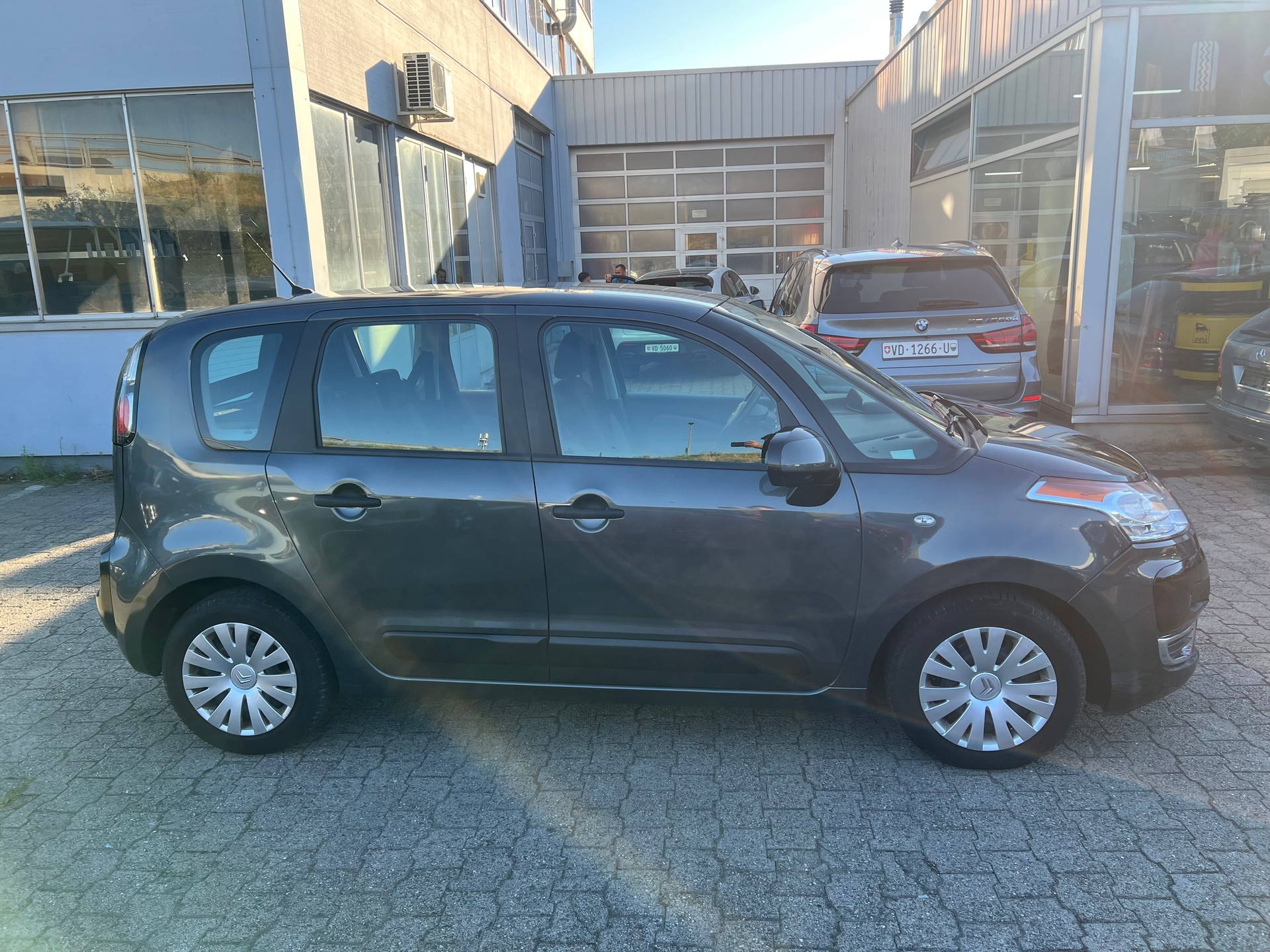 CITROEN C3 PICASSO-image-3