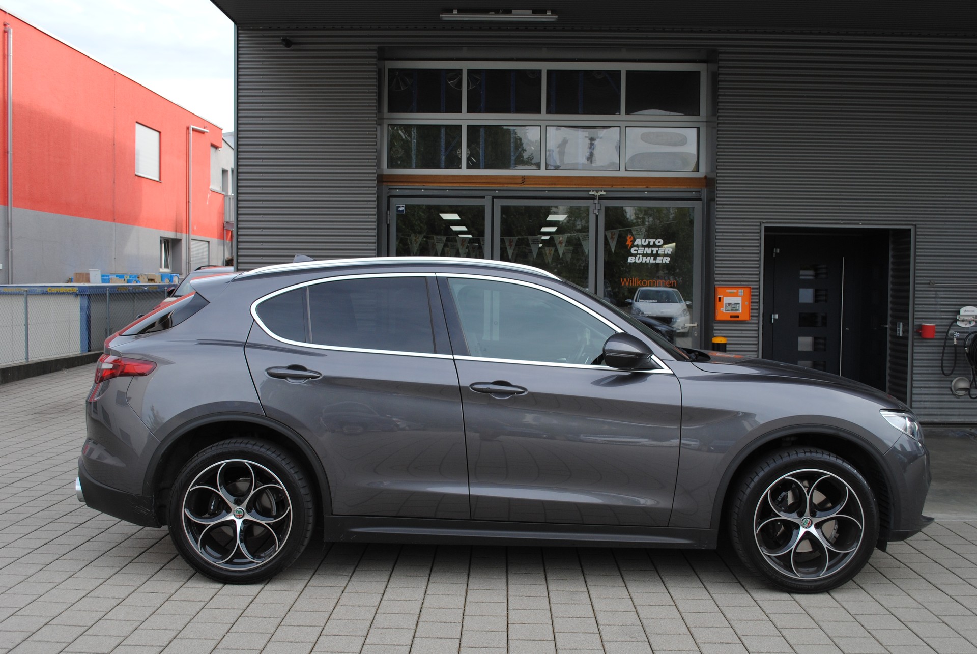 ALFA ROMEO Stelvio 2.2 JTDM Executive Q4 Automatic-image-8