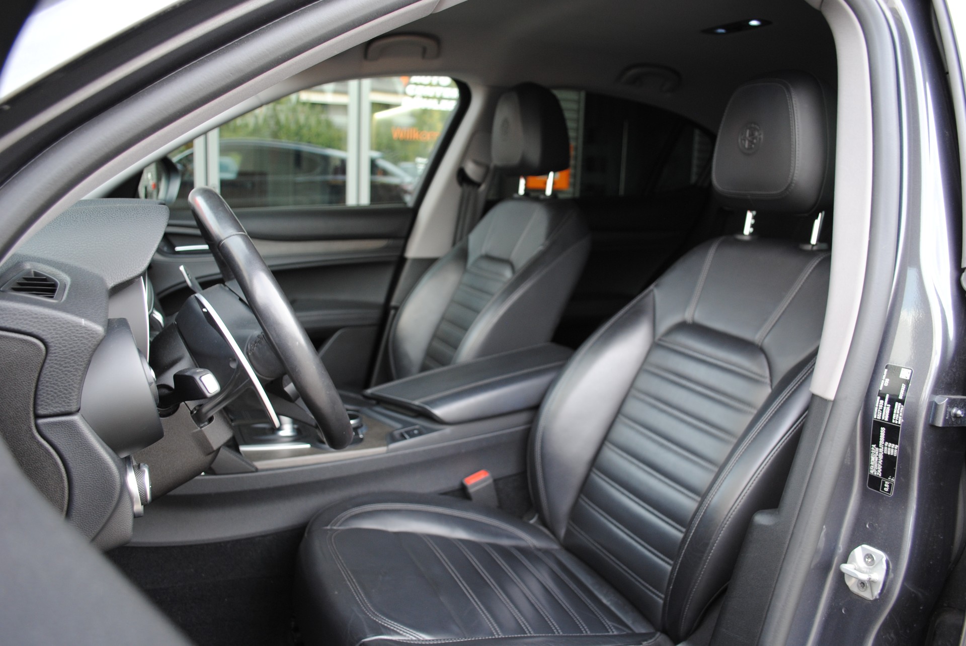 ALFA ROMEO Stelvio 2.2 JTDM Executive Q4 Automatic-image-10