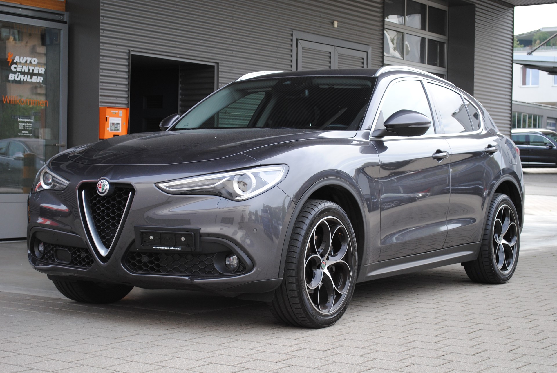 ALFA ROMEO Stelvio 2.2 JTDM Executive Q4 Automatic-image-0