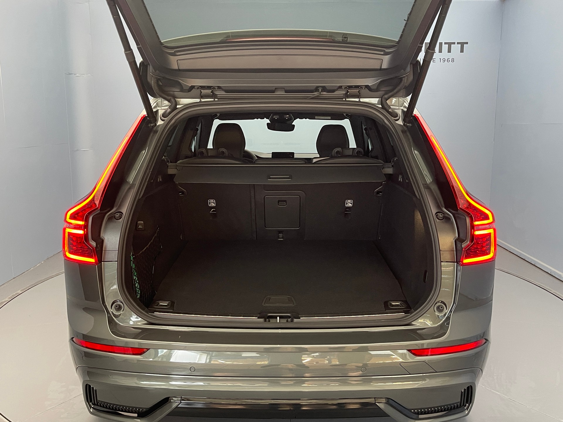VOLVO XC60 2.0 T6 TE Ultra Dark eAWD-image-6